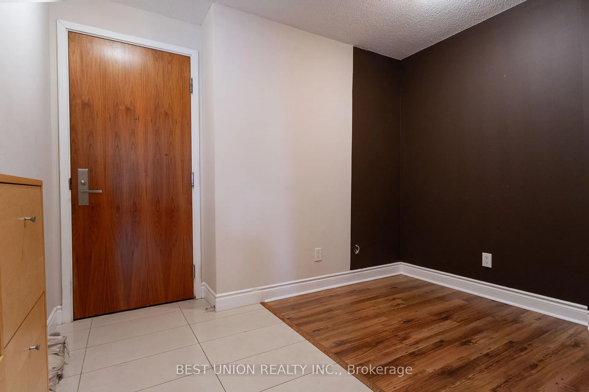 Photo 4 of Unit 719, 39 Galleria Parkway, Markham, Commerce Valley — HOMEH
