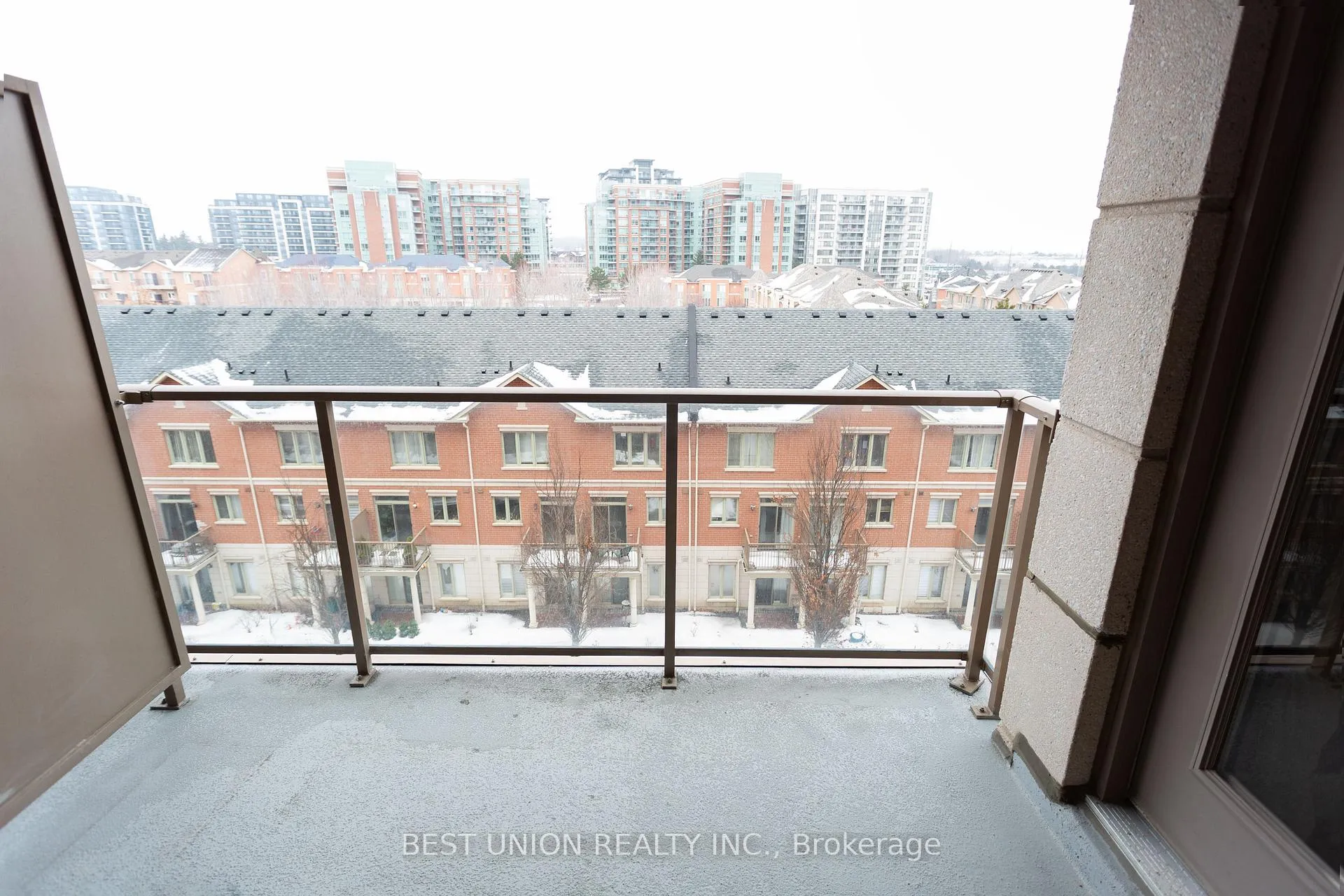 Photo 12 of Unit 719, 39 Galleria Parkway, Markham, Commerce Valley — HOMEH