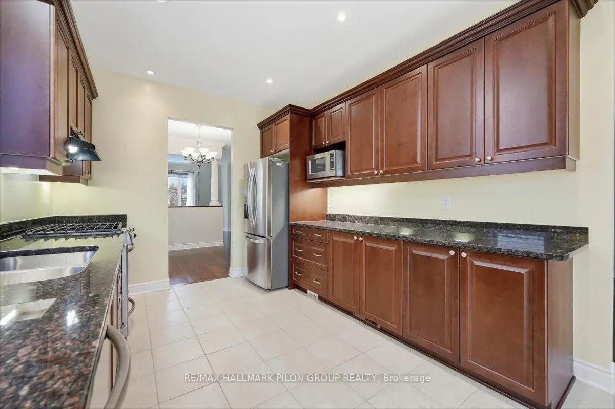 Photo 6 of 188 Whispering Winds Way, Ottawa, Mer Bleue/Bradley Estates/Anderson Park — HOMEH
