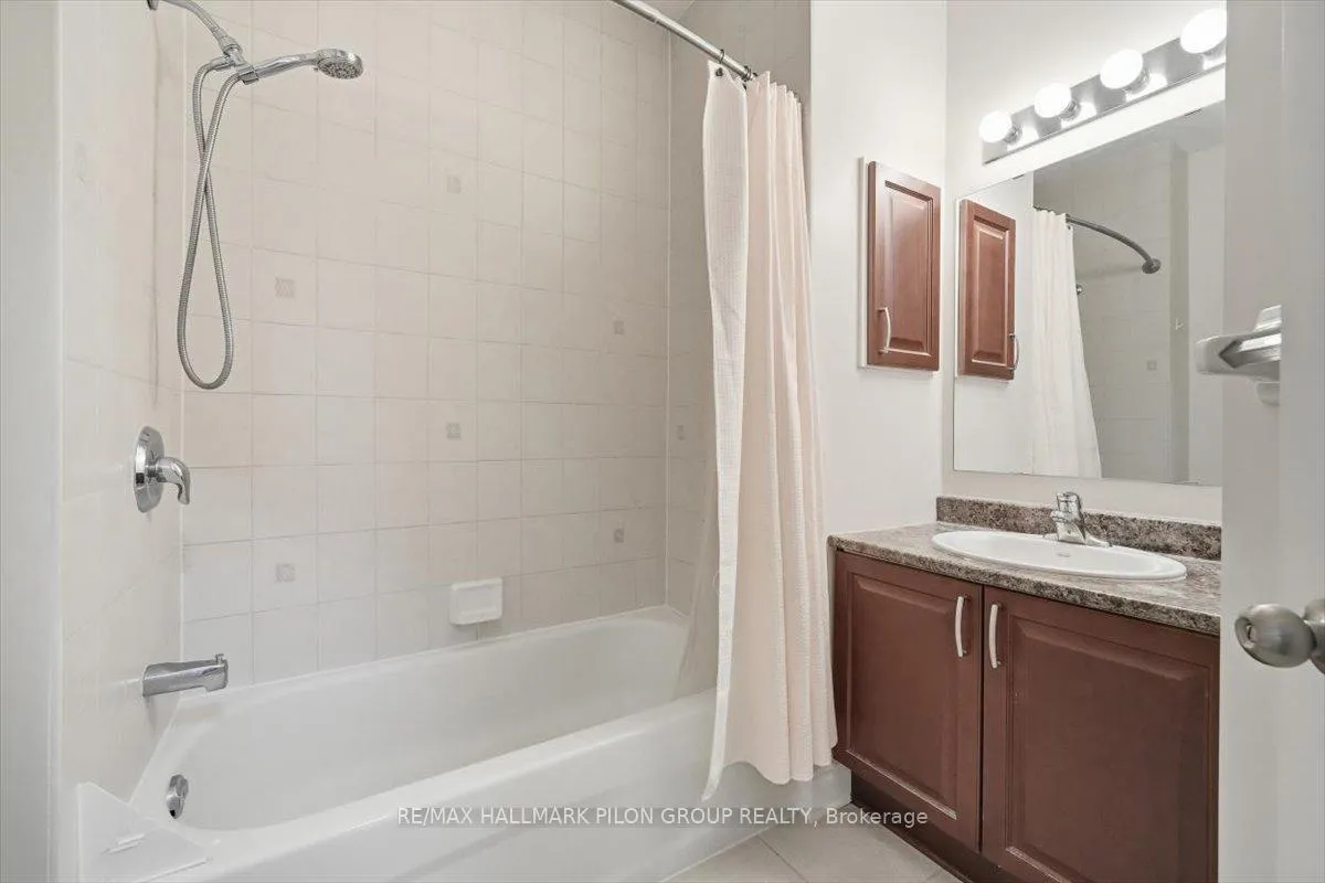 Photo 12 of 188 Whispering Winds Way, Ottawa, Mer Bleue/Bradley Estates/Anderson Park — HOMEH