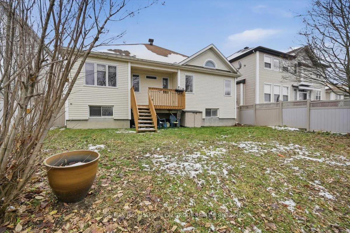 Photo 19 of 188 Whispering Winds Way, Ottawa, Mer Bleue/Bradley Estates/Anderson Park — HOMEH