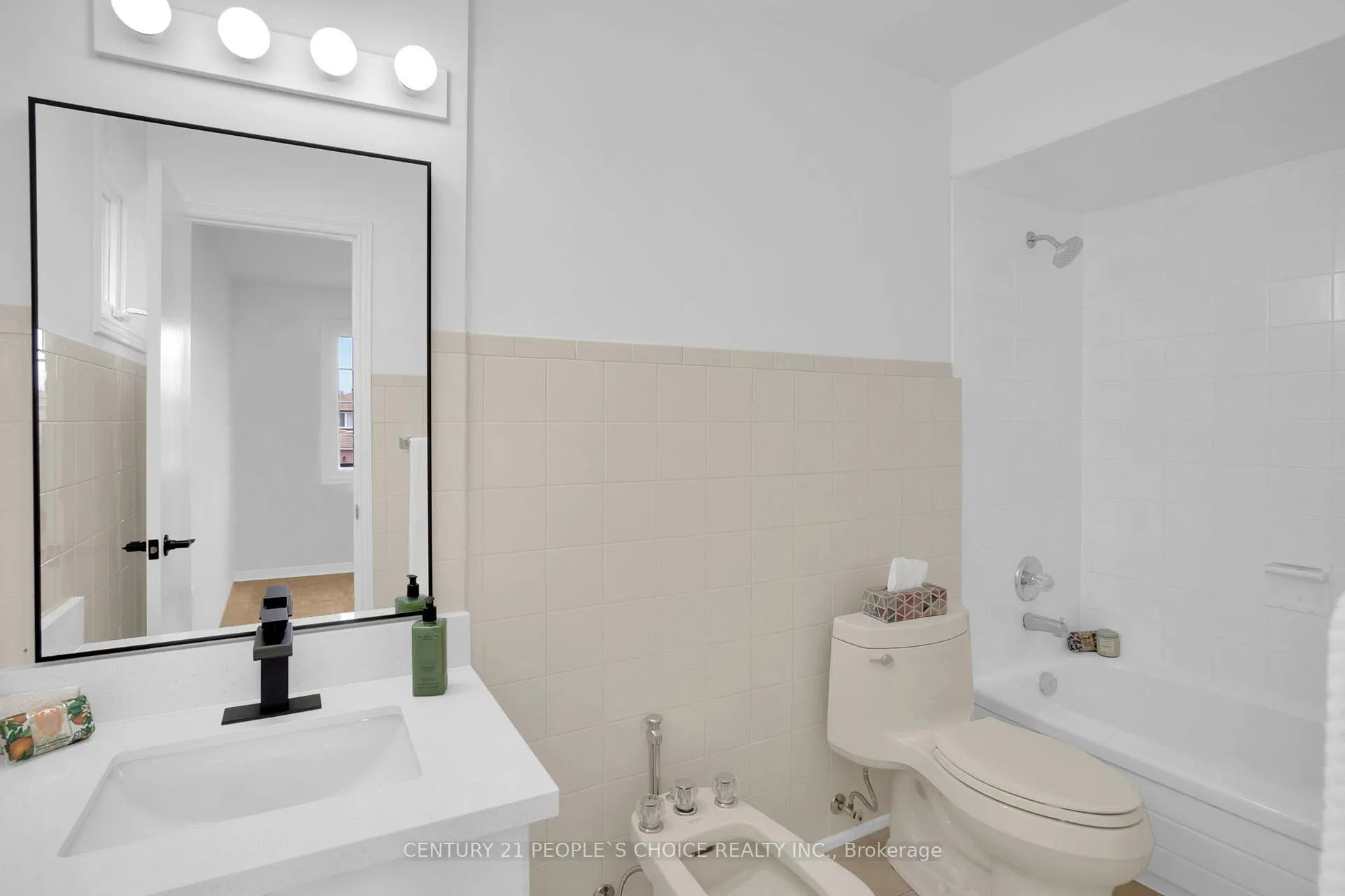 Photo 21 of 71 links Road, Vaughan, Maple — HOMEH
