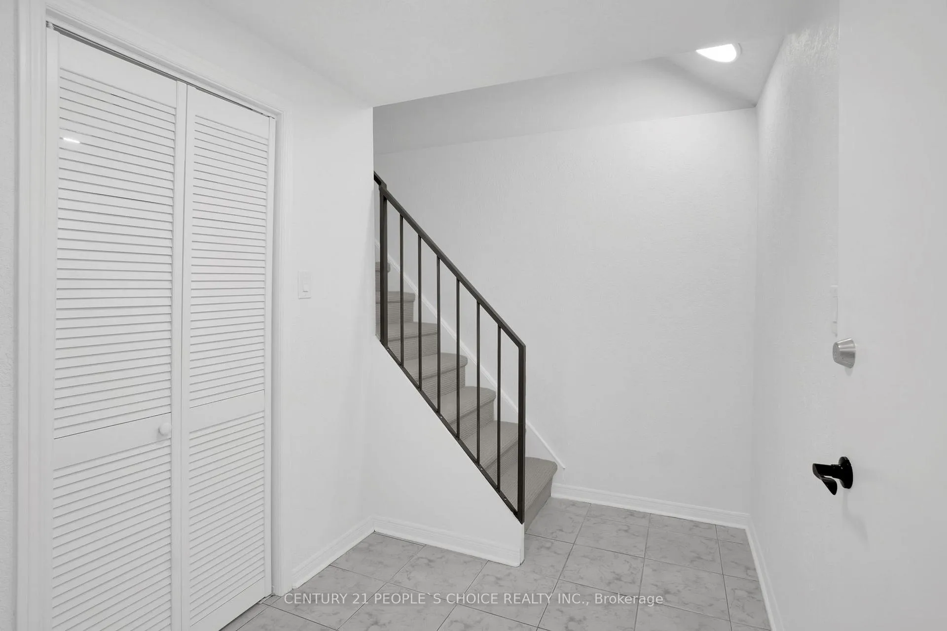 Photo 23 of 71 links Road, Vaughan, Maple — HOMEH