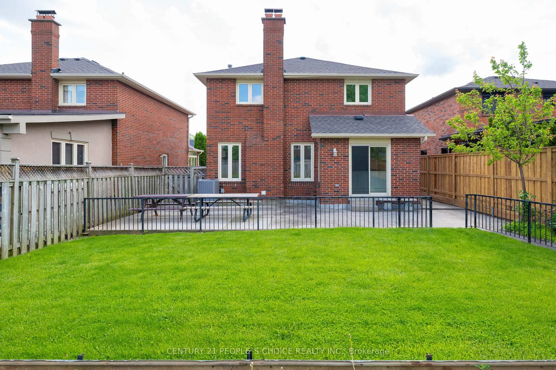 Photo 32 of 71 links Road, Vaughan, Maple — HOMEH