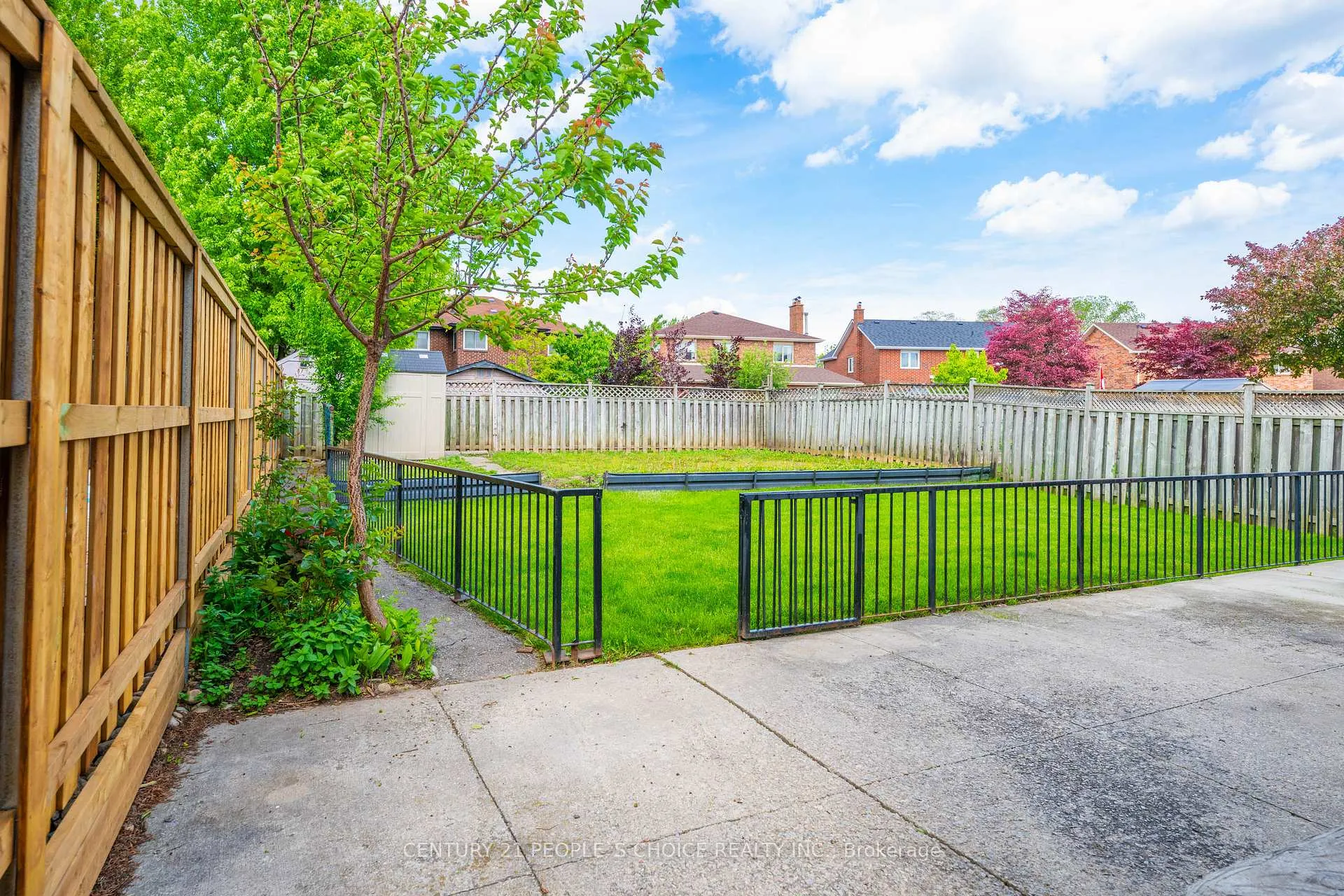 Photo 33 of 71 links Road, Vaughan, Maple — HOMEH