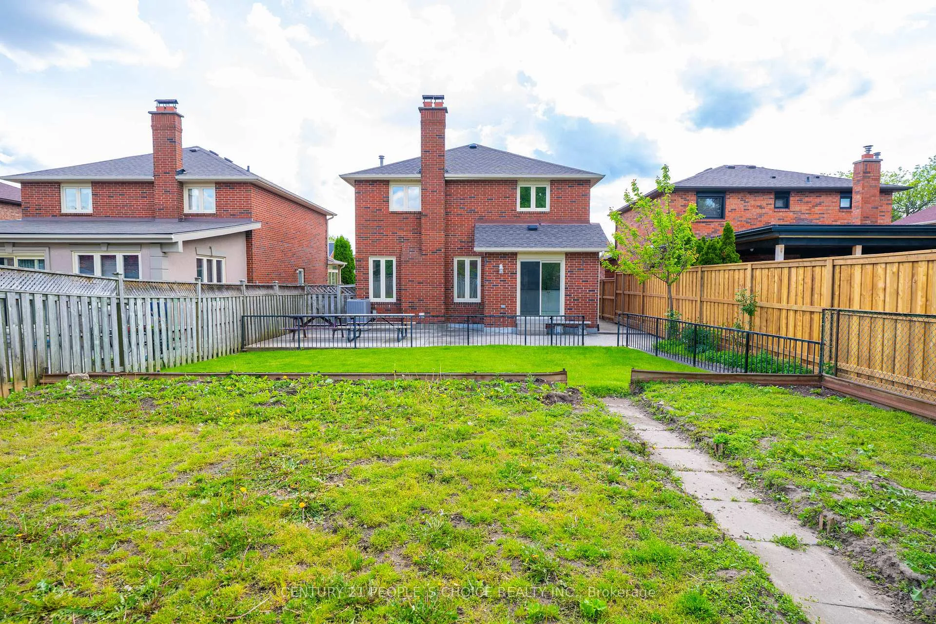 Photo 34 of 71 links Road, Vaughan, Maple — HOMEH
