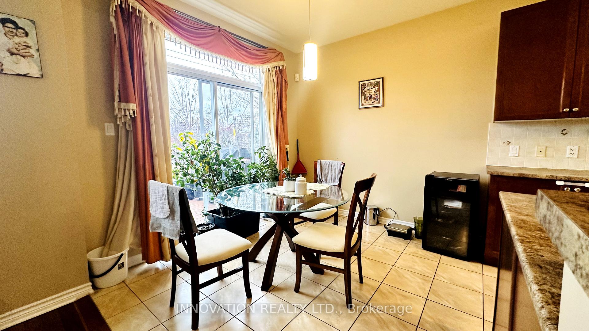 Photo 11 of 268 Flodden Way E, Ottawa, Barrhaven East — HOMEH