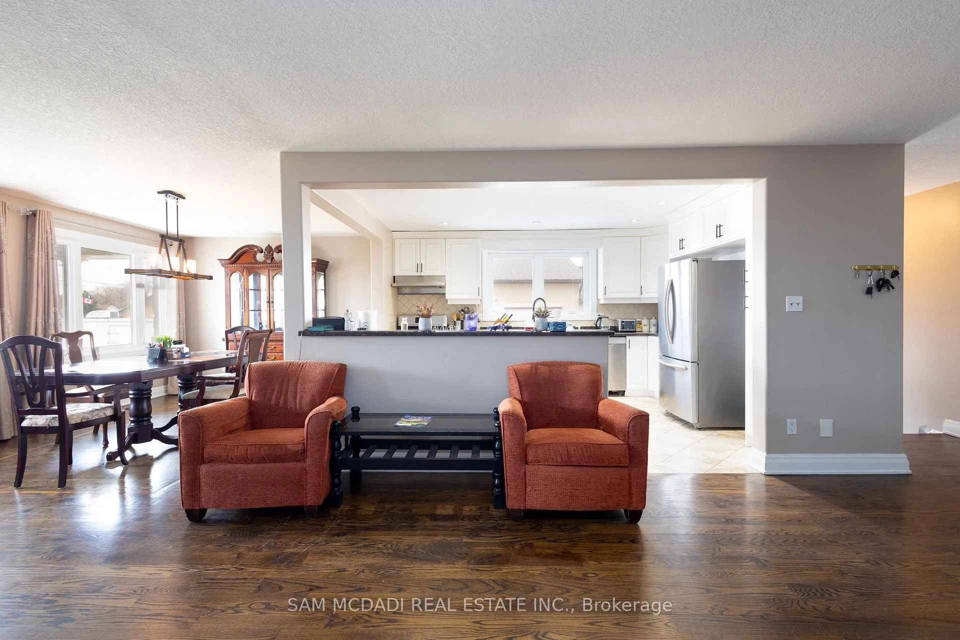 Photo 6 of 9747 Regional Road 20, Grimsby, Grimsby Escarpment — HOMEH