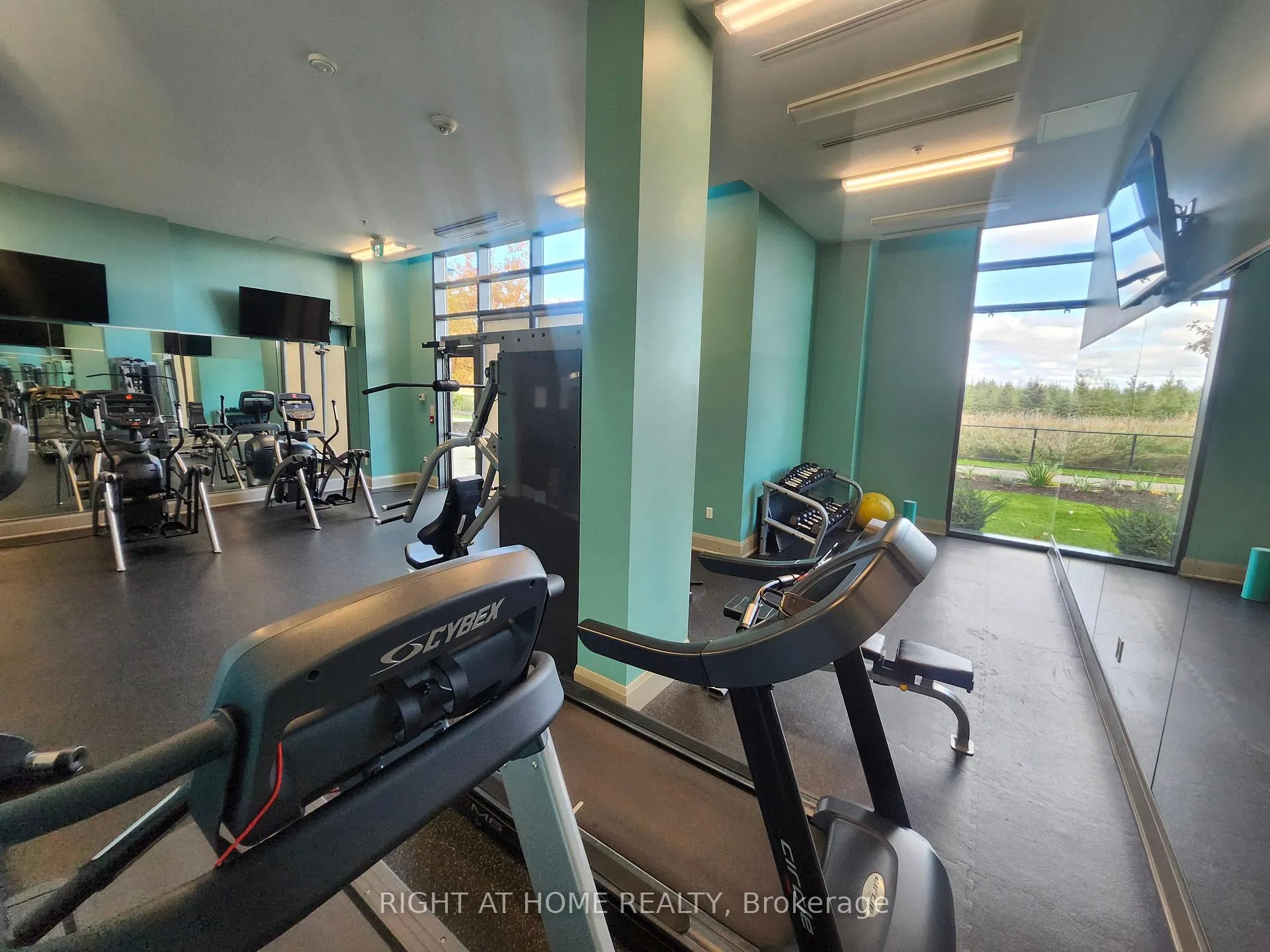Photo 44 of Unit 109, 65 Yorkland Boulevard, Brampton, Goreway Drive Corridor — HOMEH