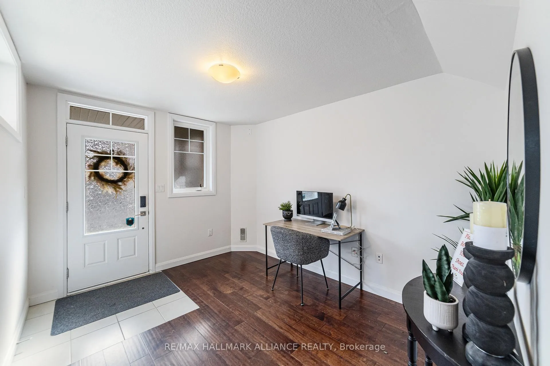 Photo 5 of Unit #45, 1169 Garner Road E, Hamilton, Ancaster — HOMEH