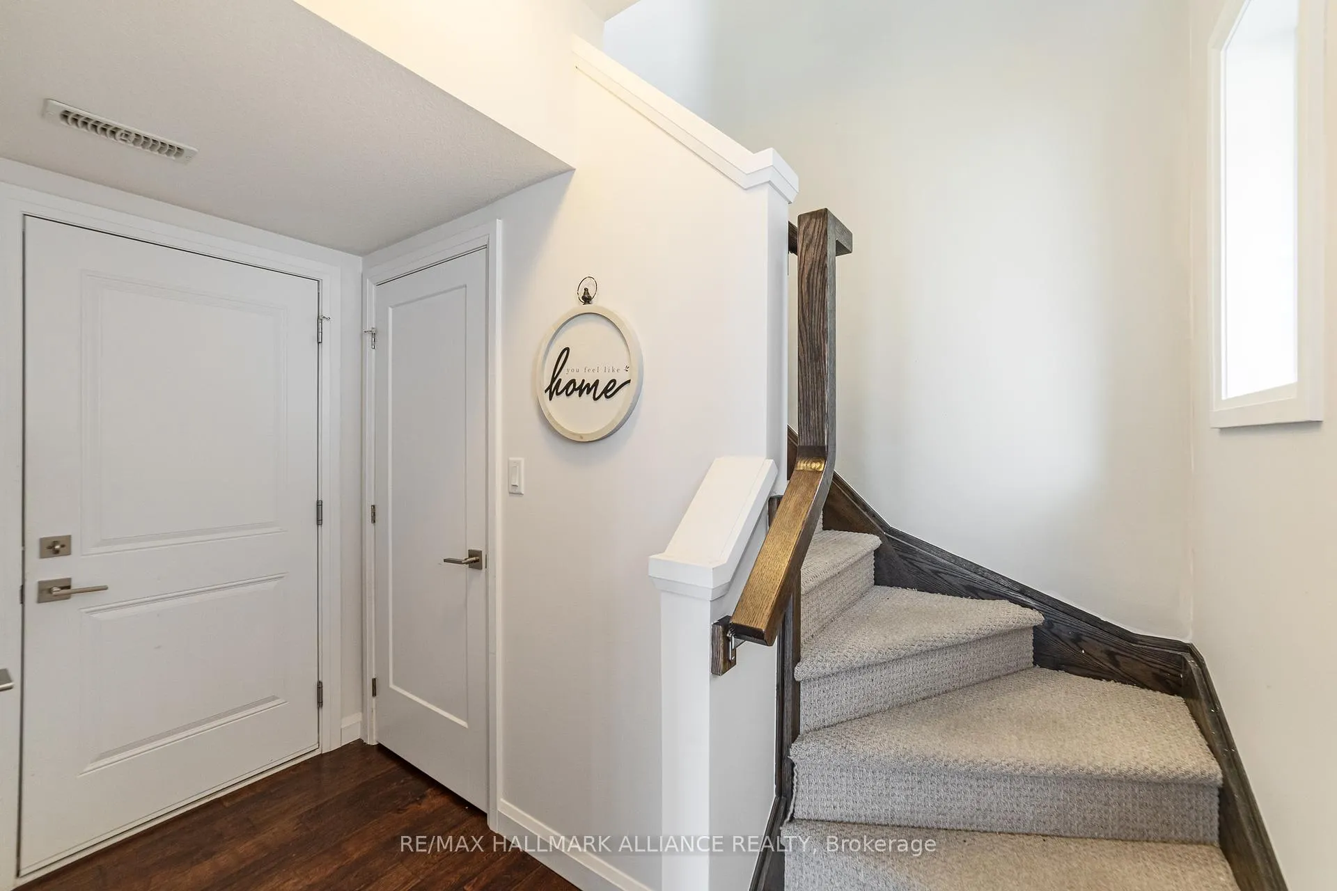 Photo 6 of Unit #45, 1169 Garner Road E, Hamilton, Ancaster — HOMEH
