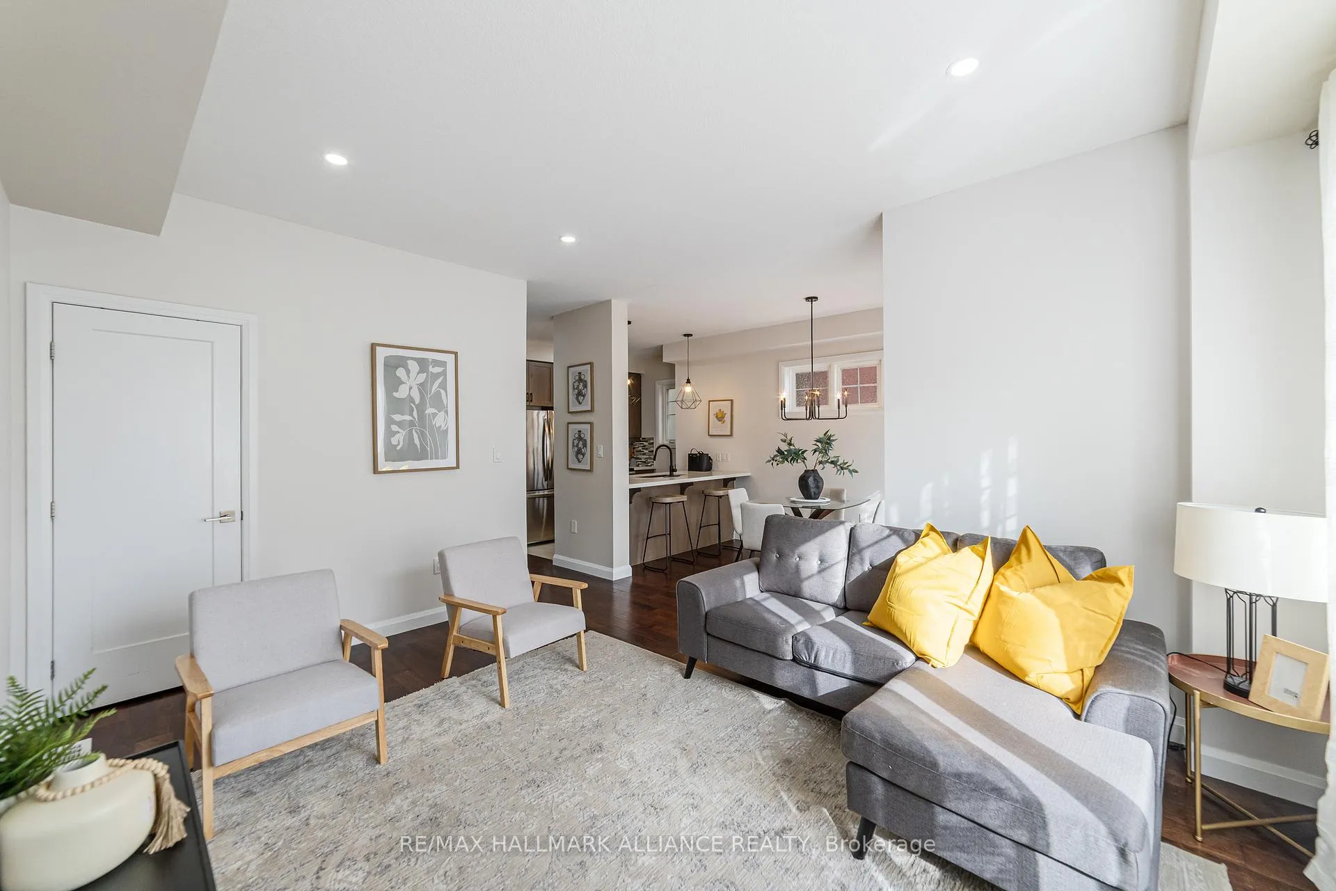Photo 10 of Unit #45, 1169 Garner Road E, Hamilton, Ancaster — HOMEH