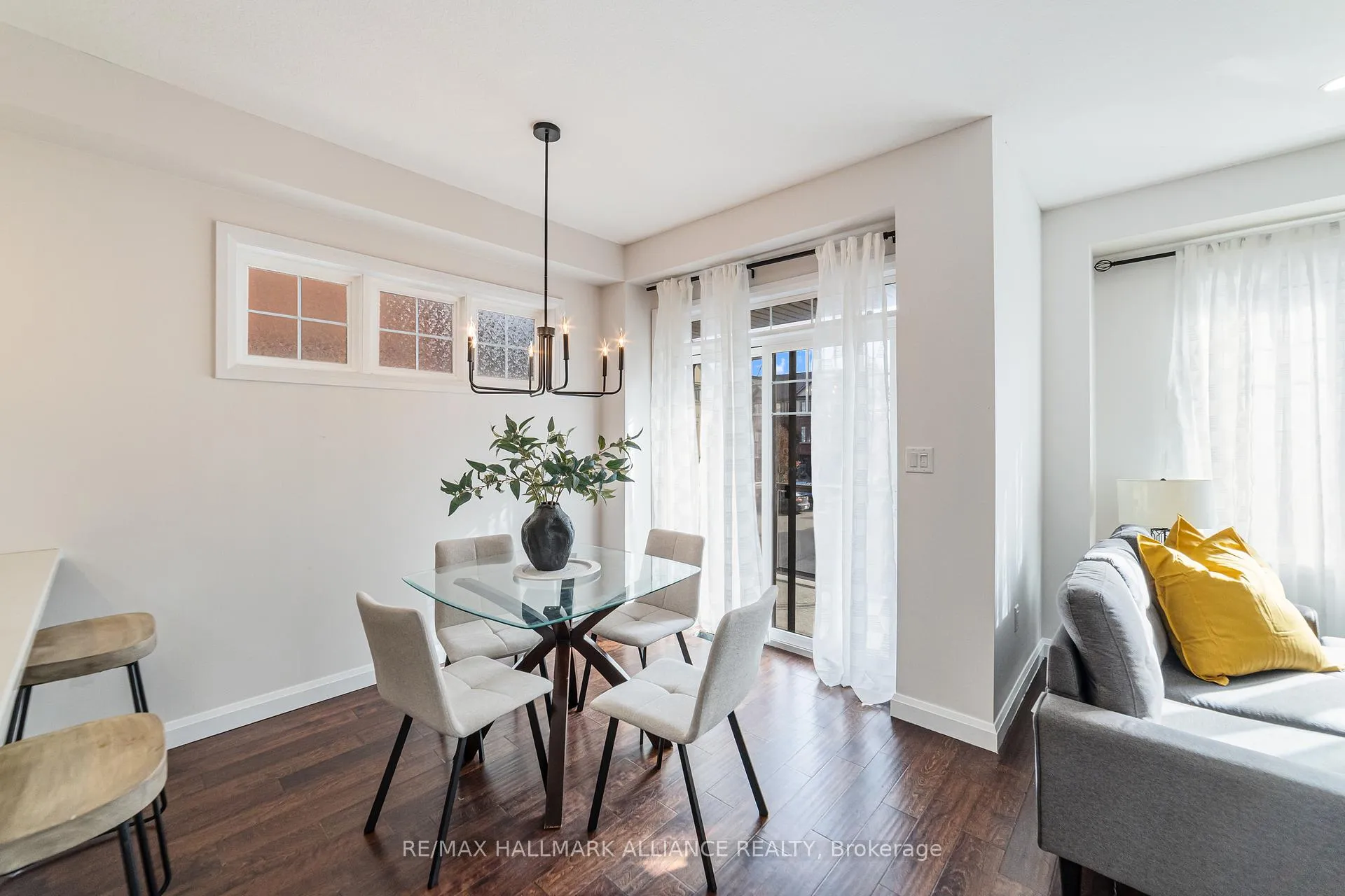 Photo 11 of Unit #45, 1169 Garner Road E, Hamilton, Ancaster — HOMEH