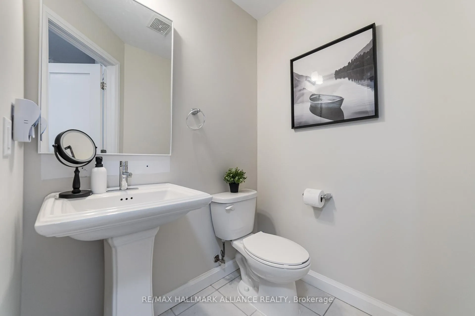 Photo 18 of Unit #45, 1169 Garner Road E, Hamilton, Ancaster — HOMEH
