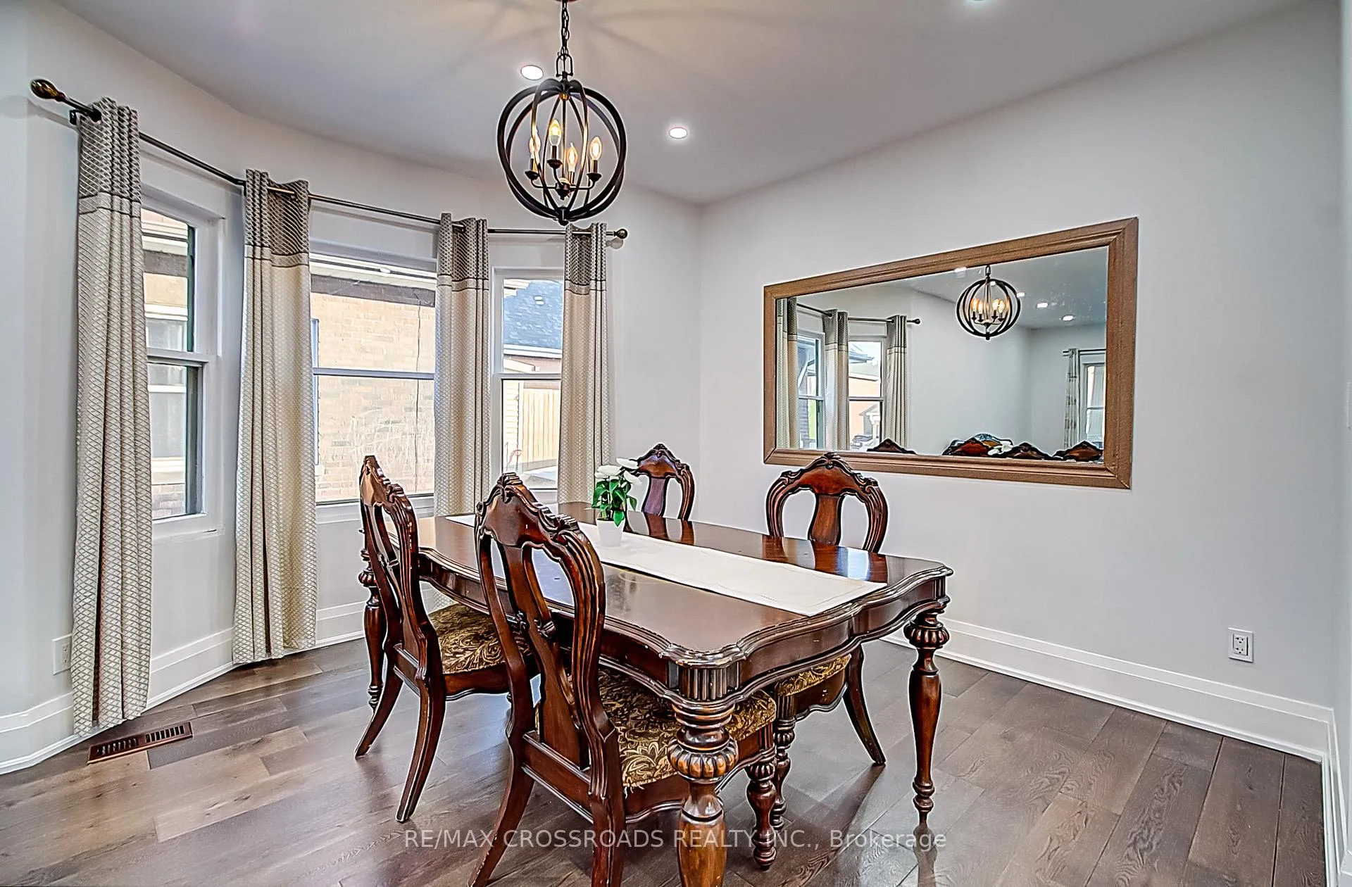 Photo 5 of 144 Albert Street, Oshawa, Central — HOMEH