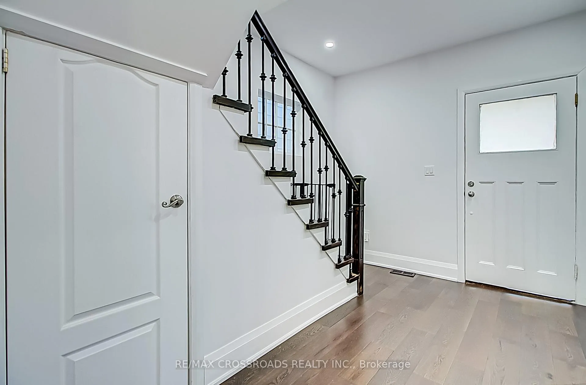 Photo 7 of 144 Albert Street, Oshawa, Central — HOMEH