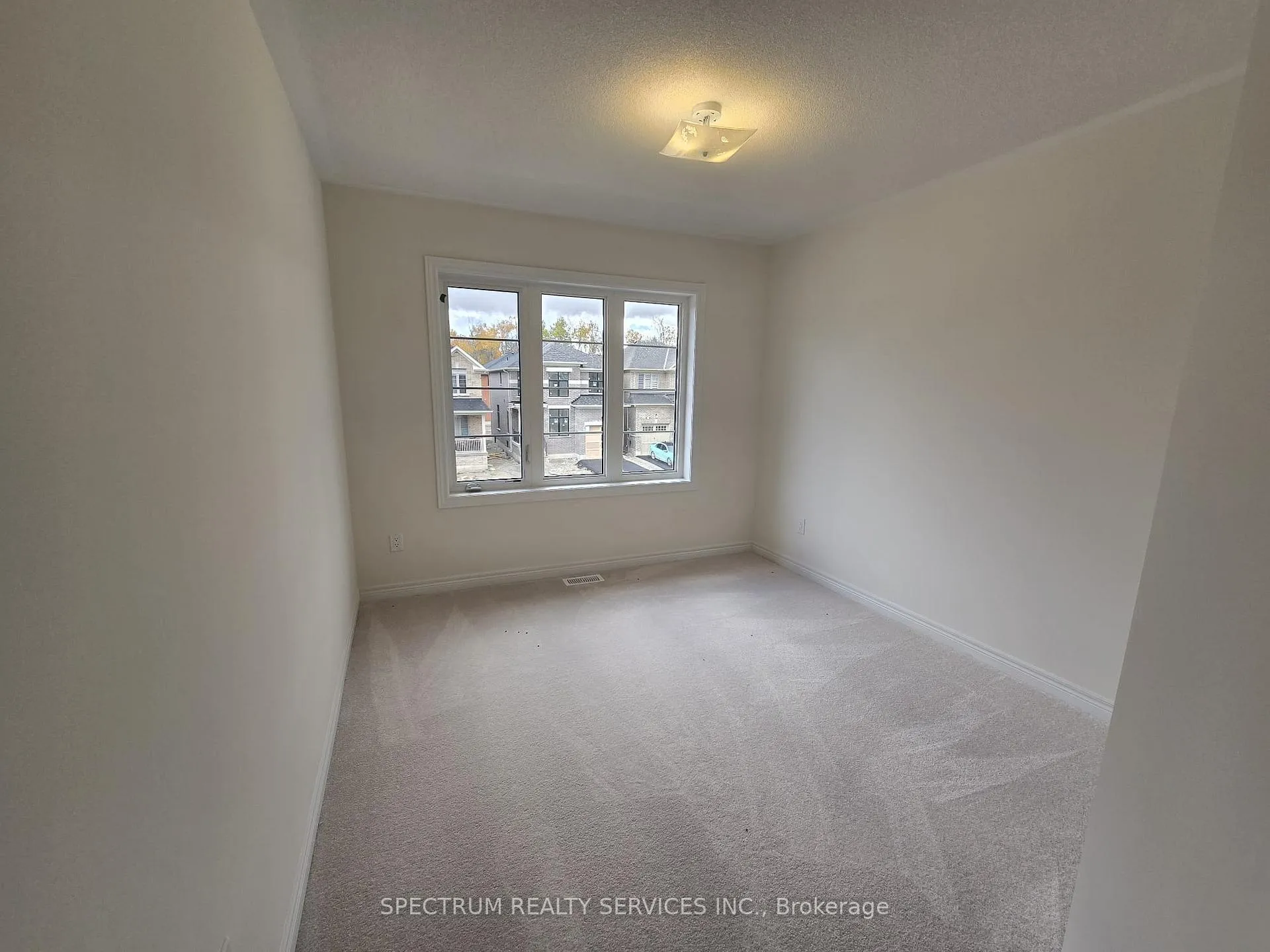 Photo 14 of 1322 Davis Loop, Innisfil, Lefroy — HOMEH