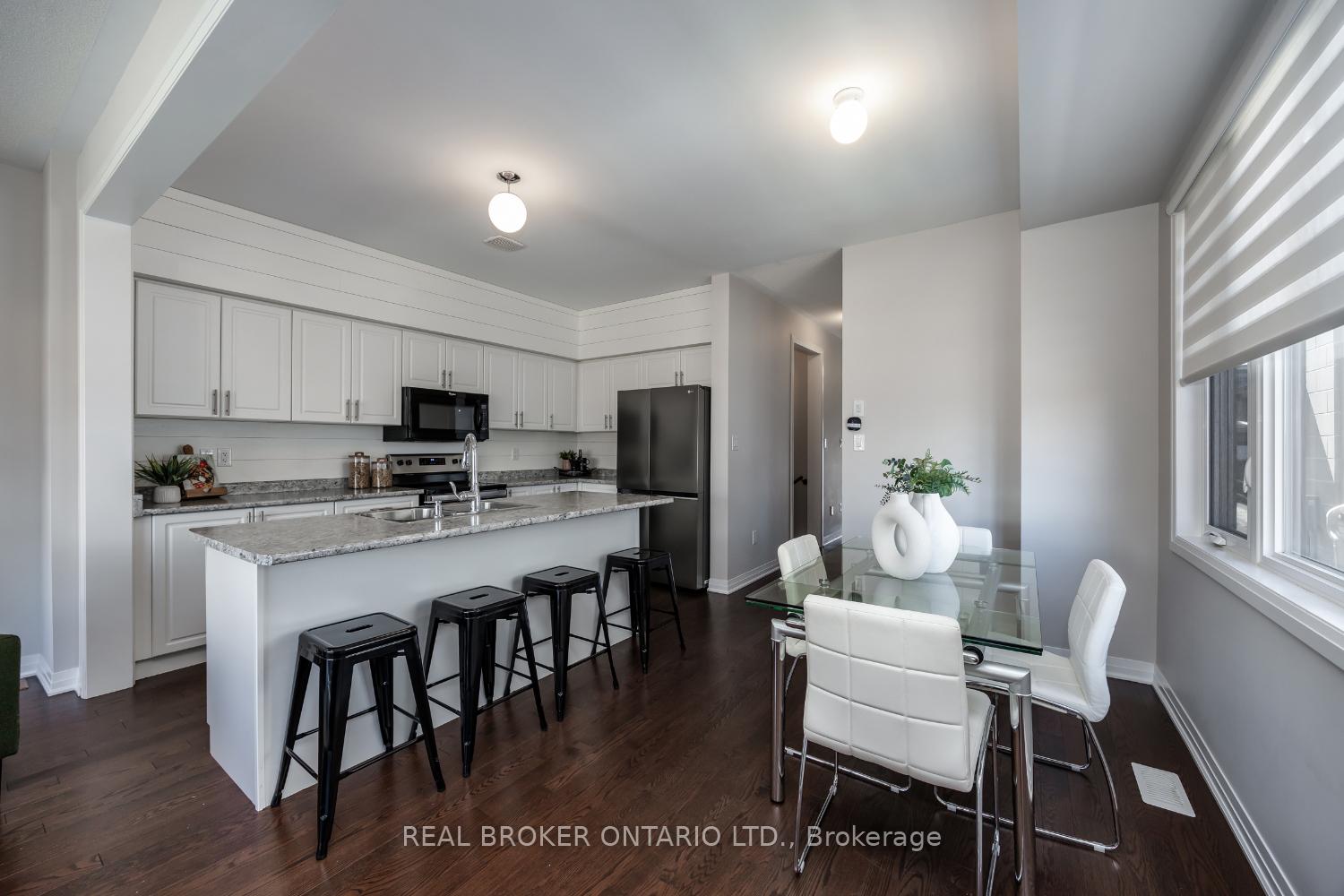 Photo 6 of 27 Cryderman Lane, Clarington, Bowmanville — HOMEH