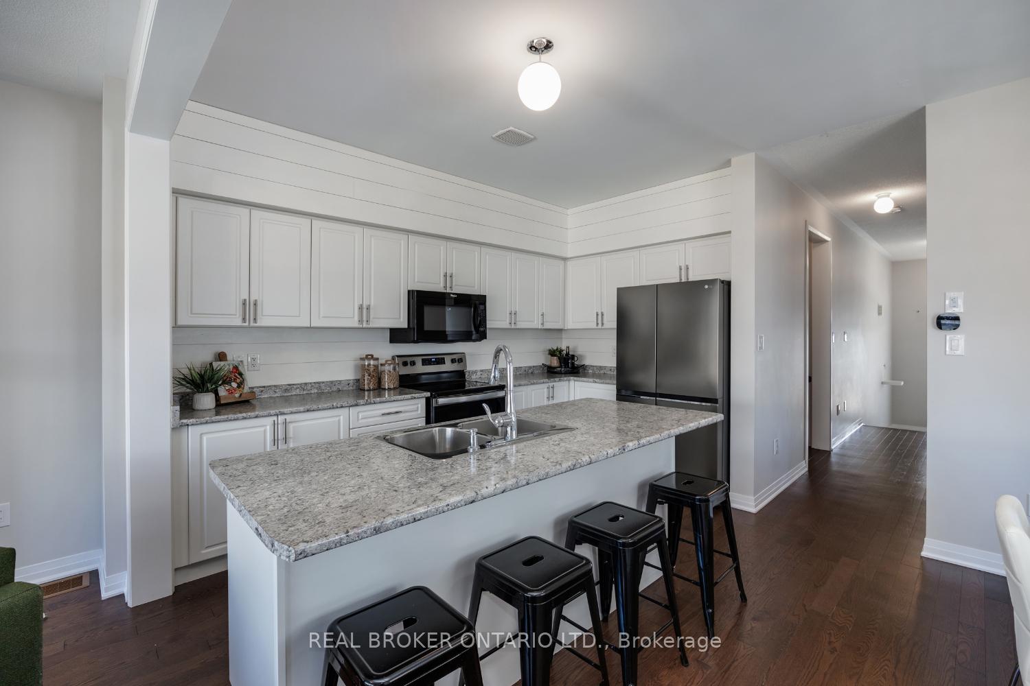 Photo 8 of 27 Cryderman Lane, Clarington, Bowmanville — HOMEH