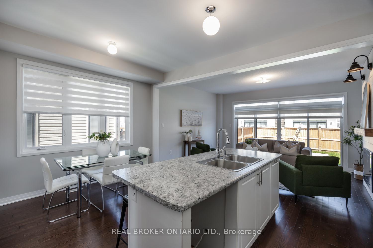 Photo 10 of 27 Cryderman Lane, Clarington, Bowmanville — HOMEH