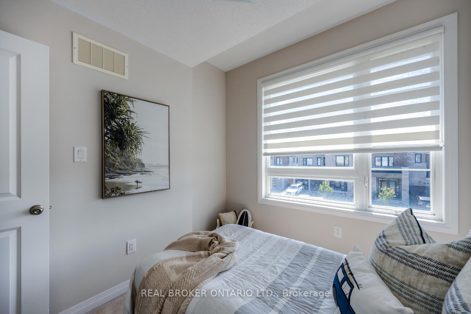 Photo 24 of 27 Cryderman Lane, Clarington, Bowmanville — HOMEH