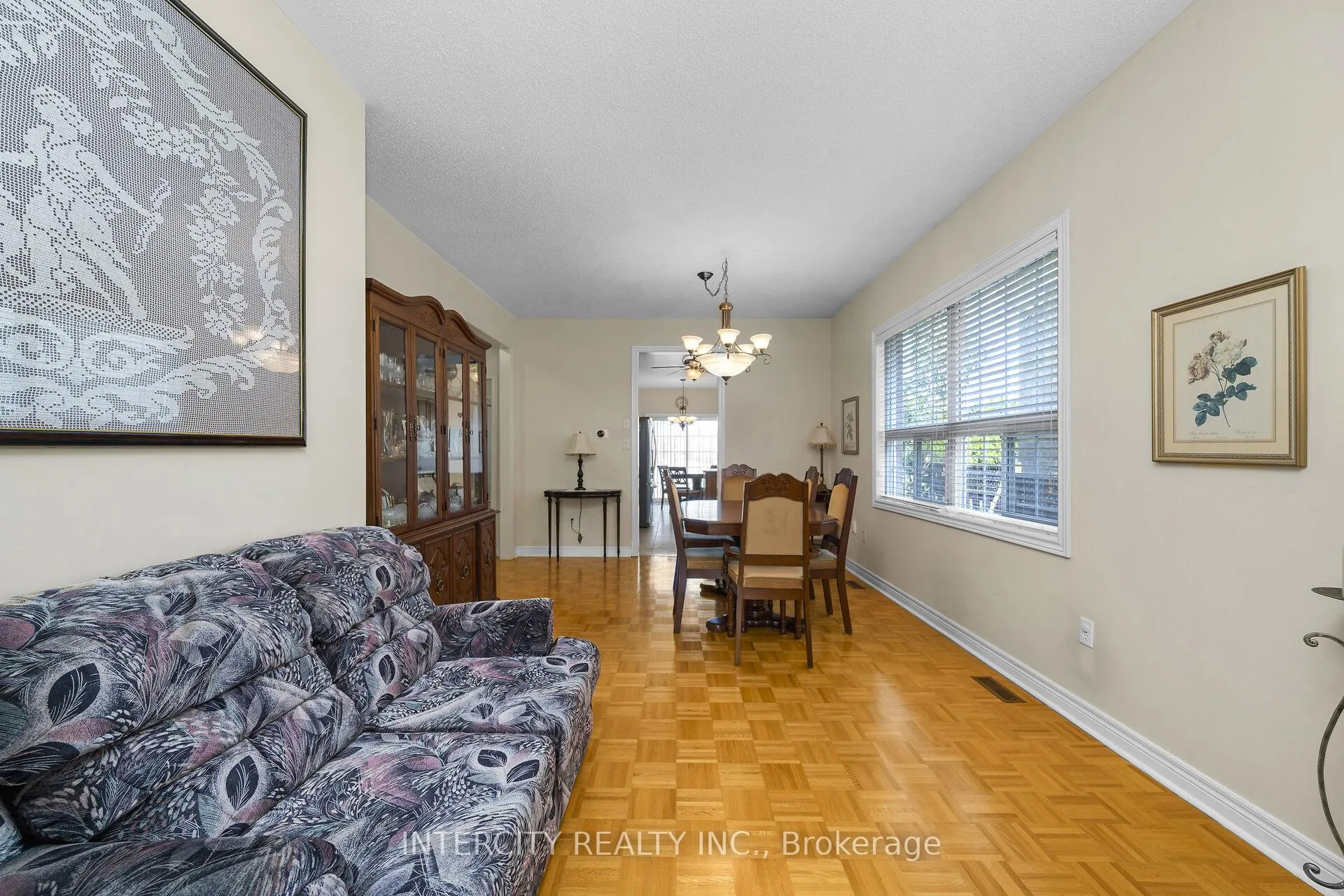 Photo 6 of 100 Lio Avenue, Vaughan, Sonoma Heights — HOMEH