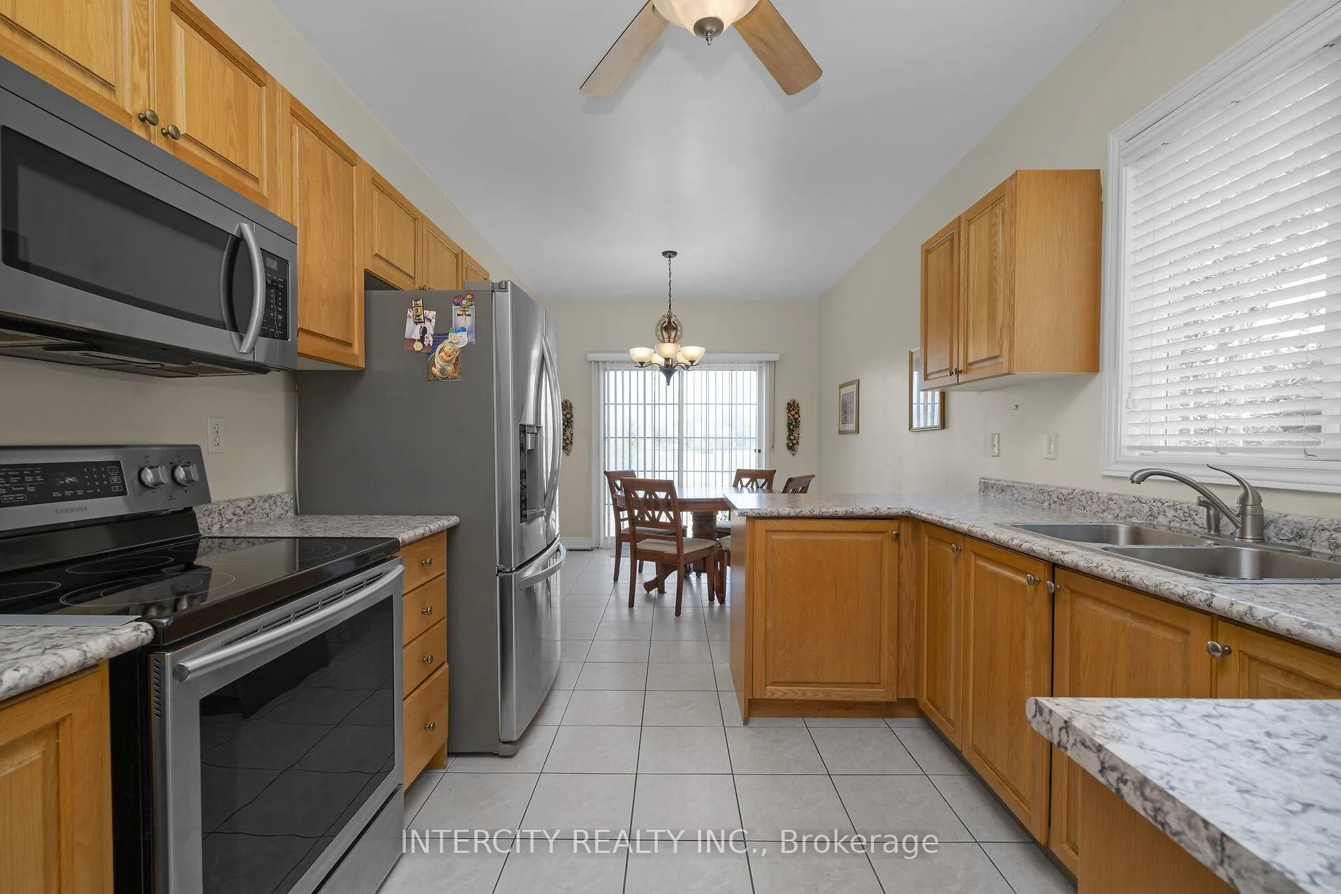 Photo 9 of 100 Lio Avenue, Vaughan, Sonoma Heights — HOMEH