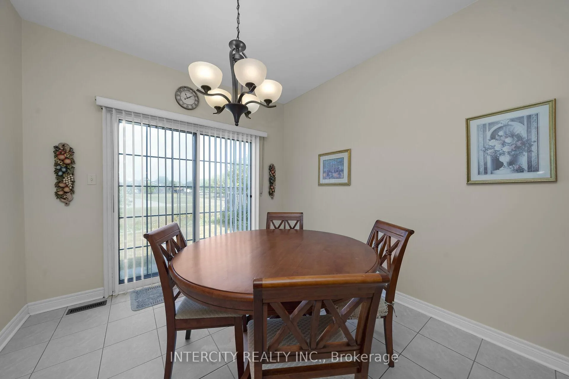 Photo 12 of 100 Lio Avenue, Vaughan, Sonoma Heights — HOMEH