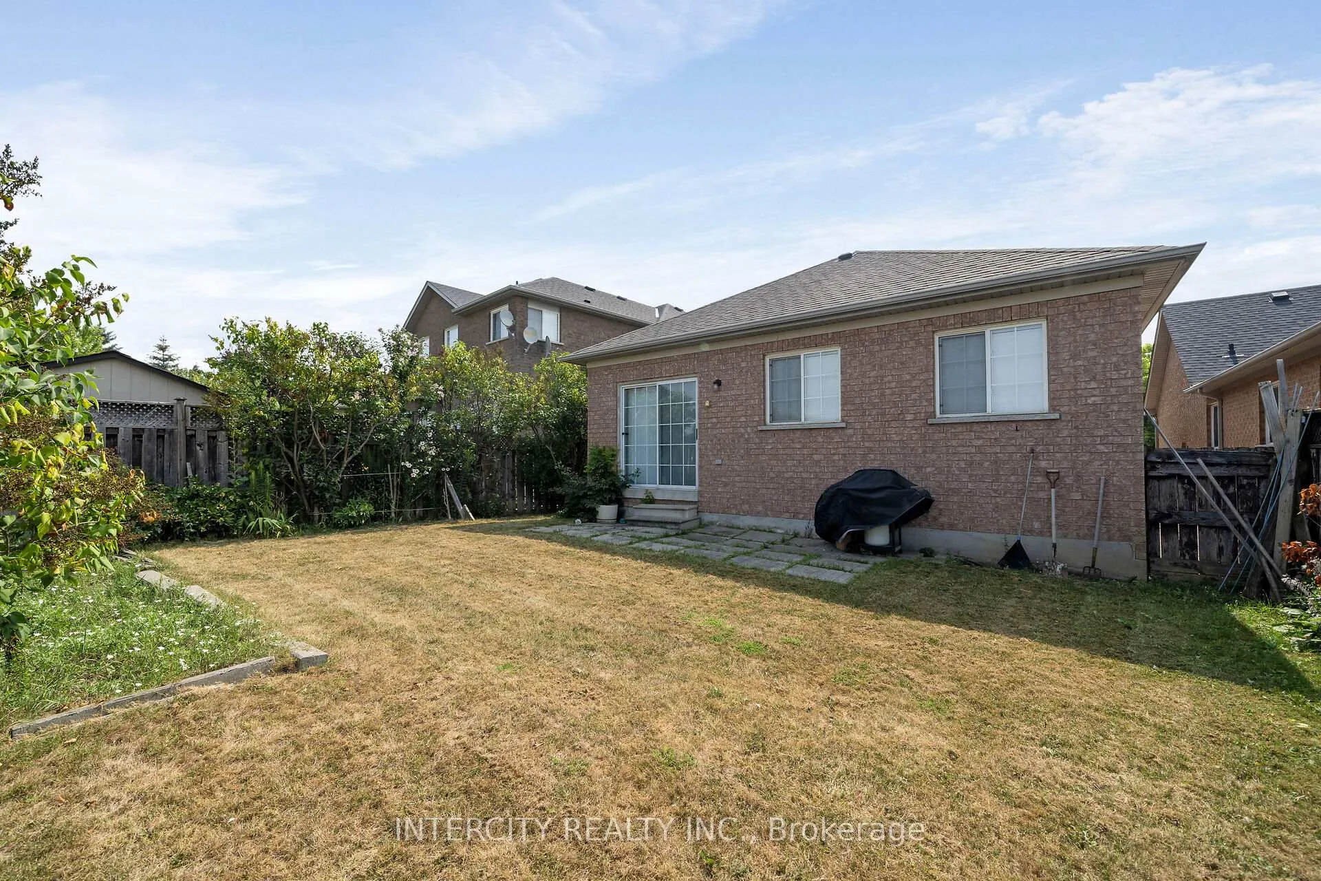 Photo 21 of 100 Lio Avenue, Vaughan, Sonoma Heights — HOMEH