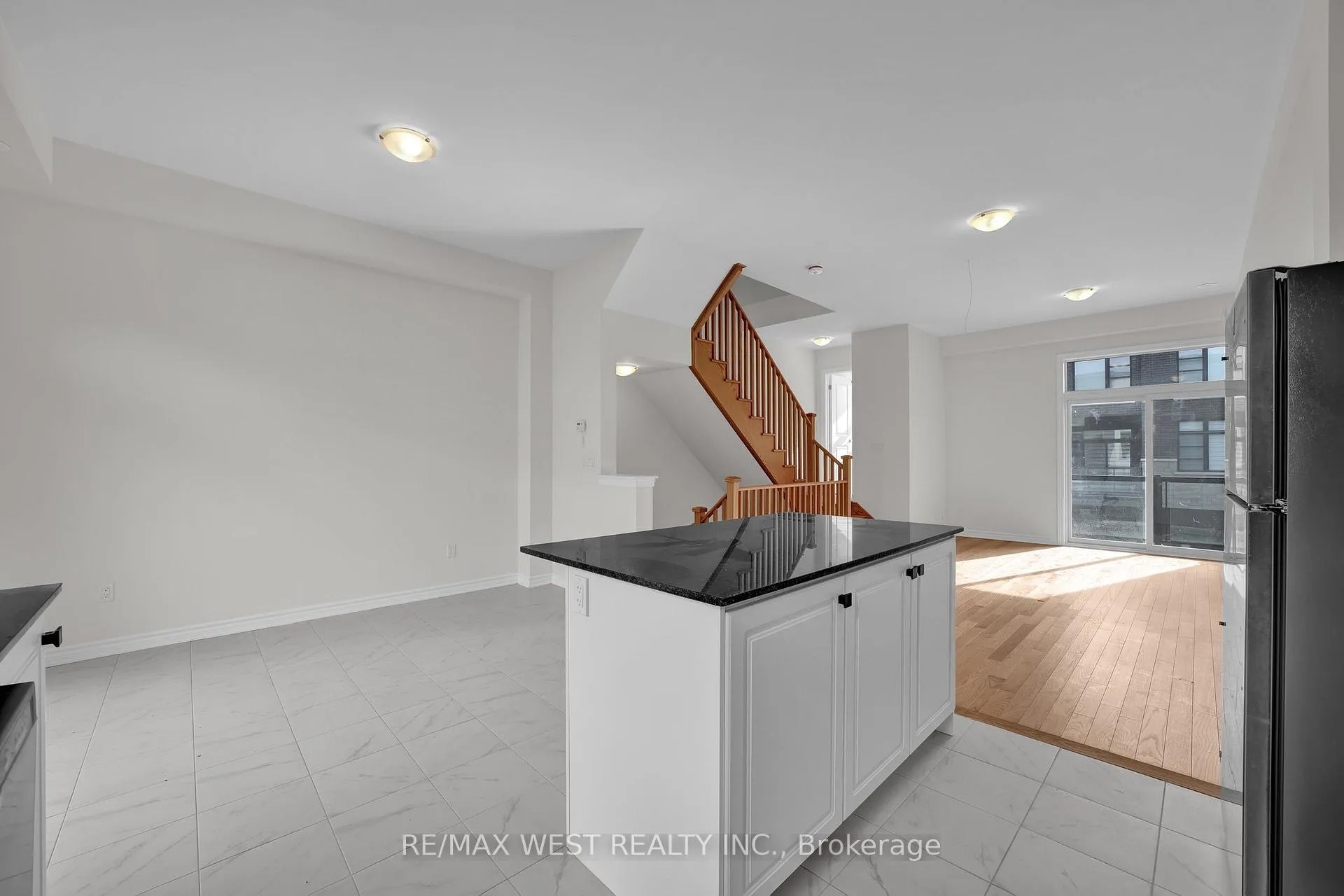 Photo 11 of 46 Quilico Road, Vaughan, Kleinburg — HOMEH