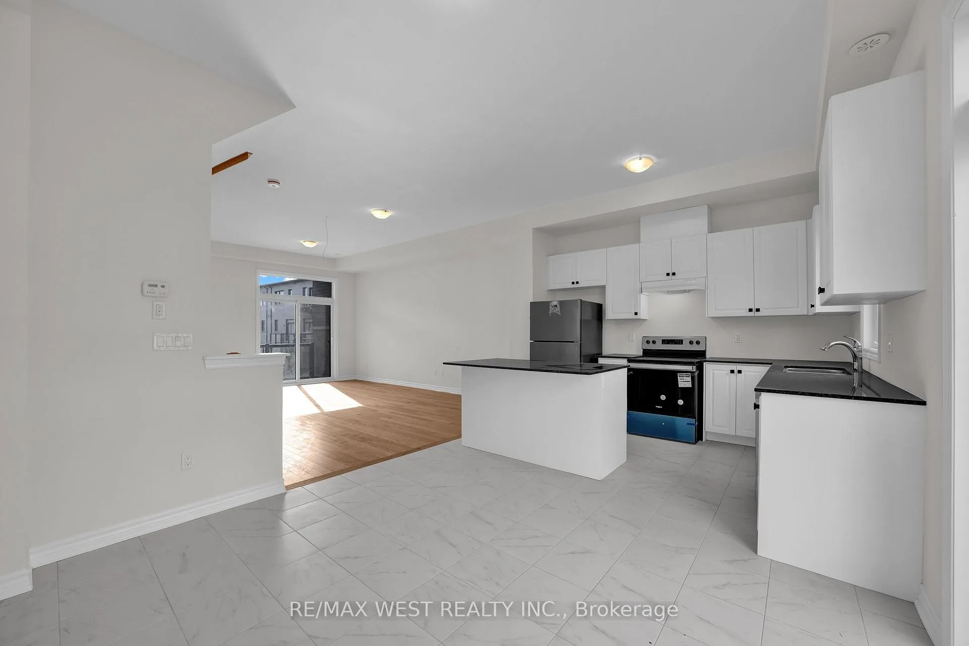 Photo 12 of 46 Quilico Road, Vaughan, Kleinburg — HOMEH
