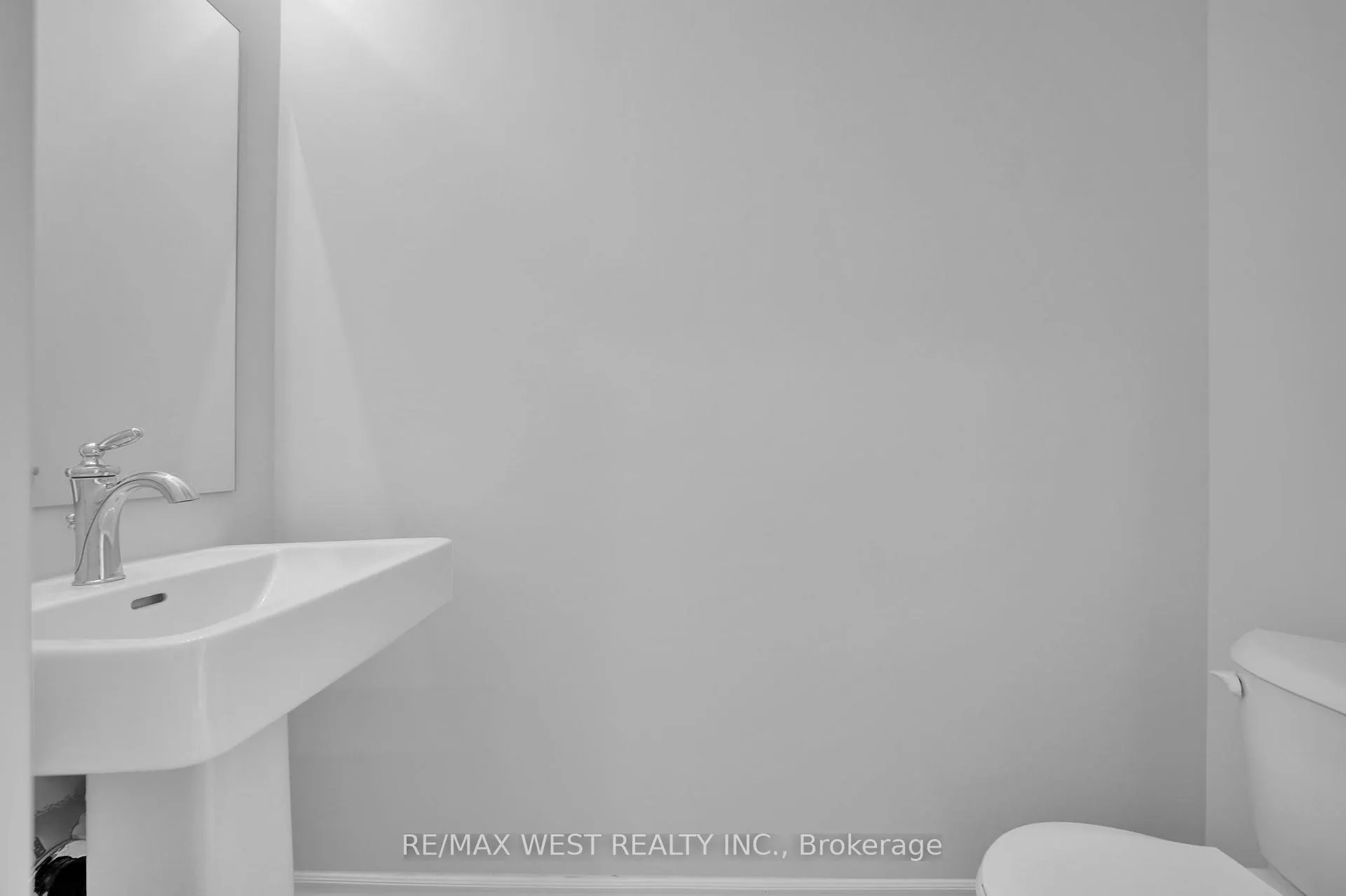 Photo 14 of 46 Quilico Road, Vaughan, Kleinburg — HOMEH