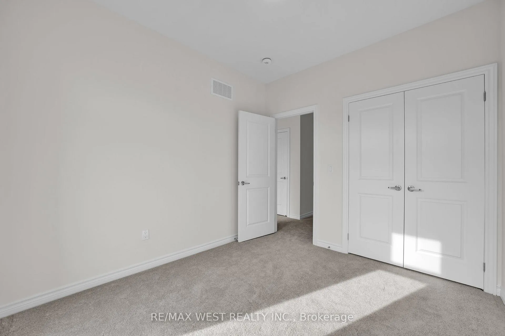 Photo 27 of 46 Quilico Road, Vaughan, Kleinburg — HOMEH