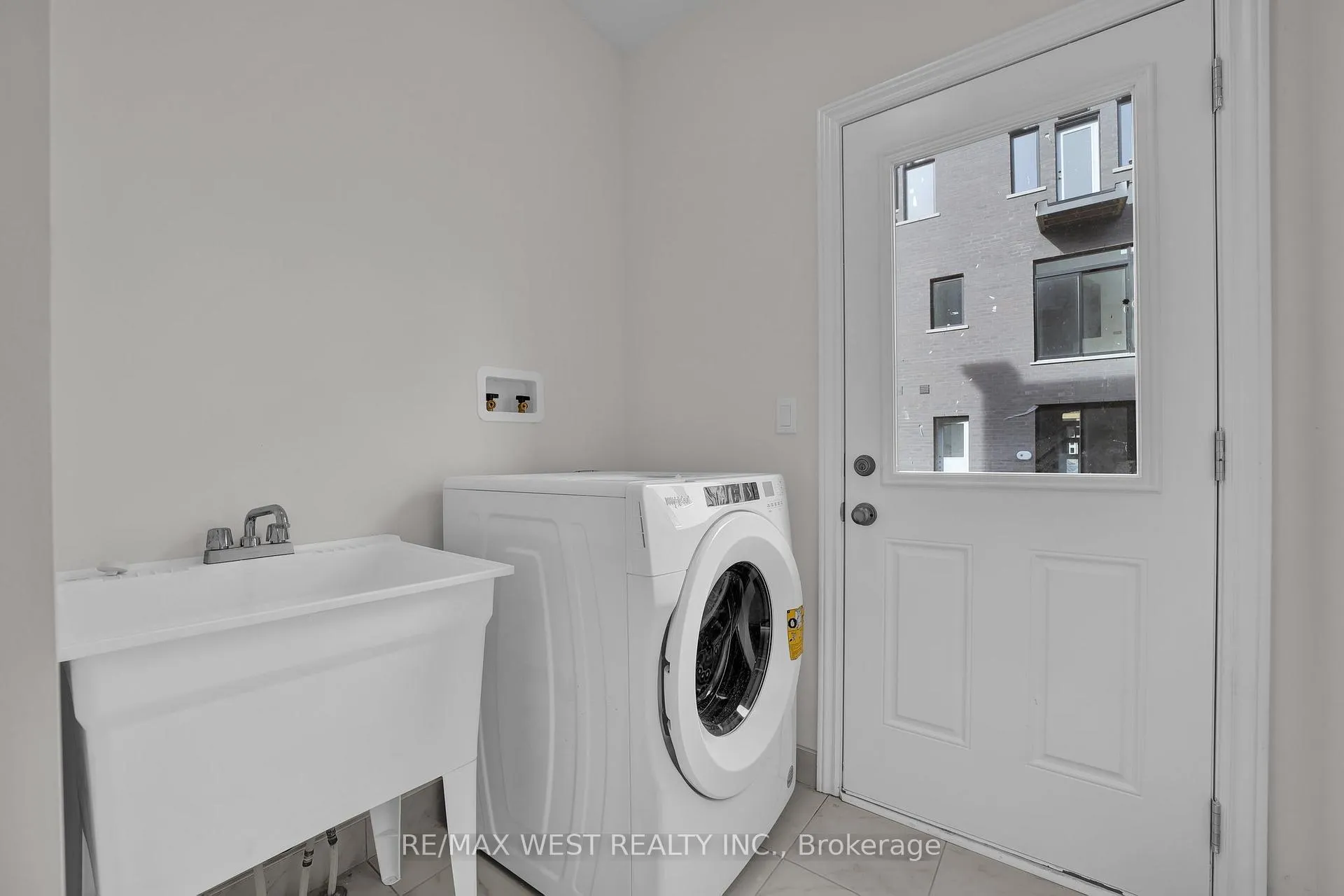 Photo 30 of 46 Quilico Road, Vaughan, Kleinburg — HOMEH