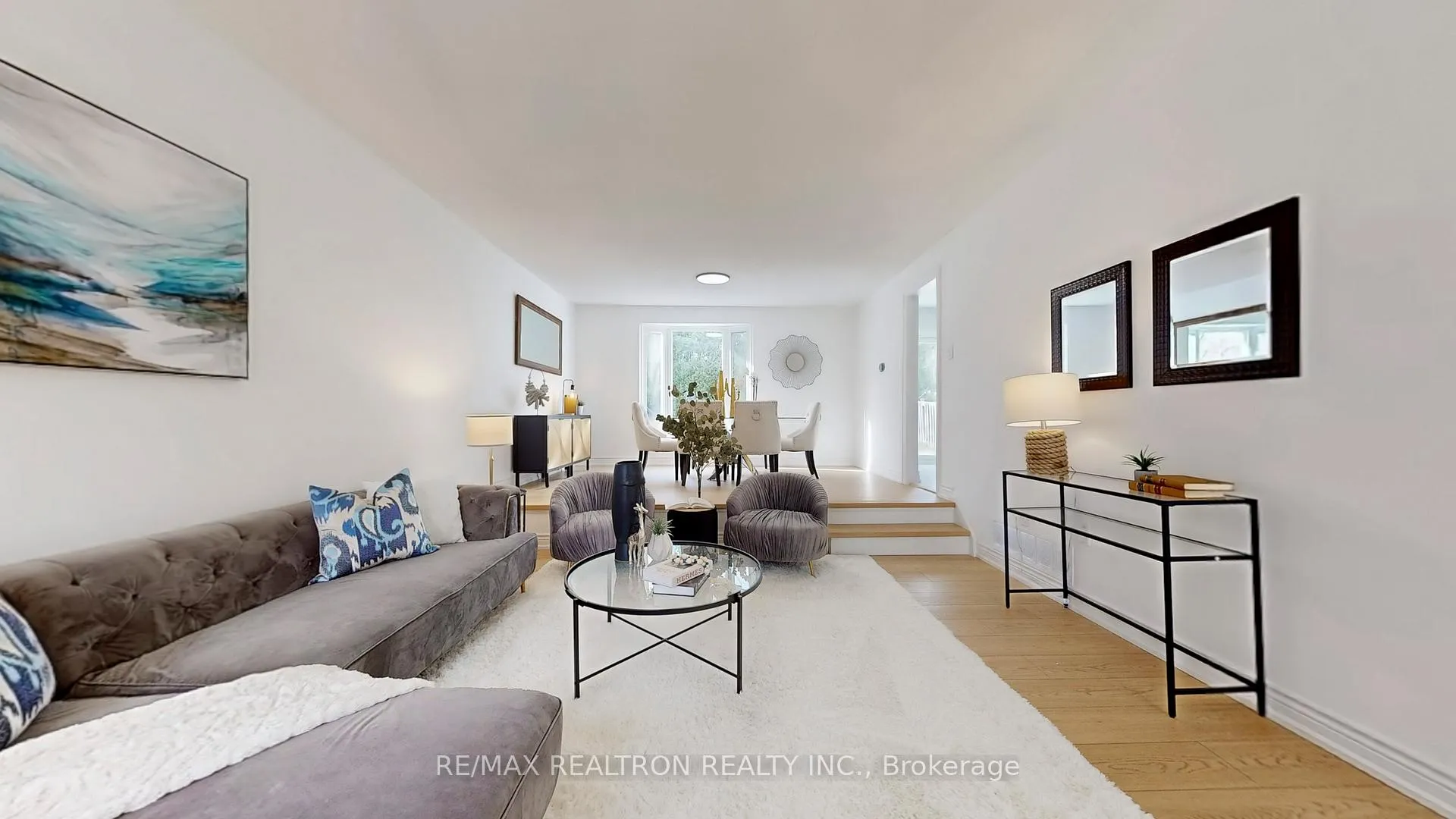 Photo 2 of 62 Bishop Crescent, Markham, Markham Village — HOMEH