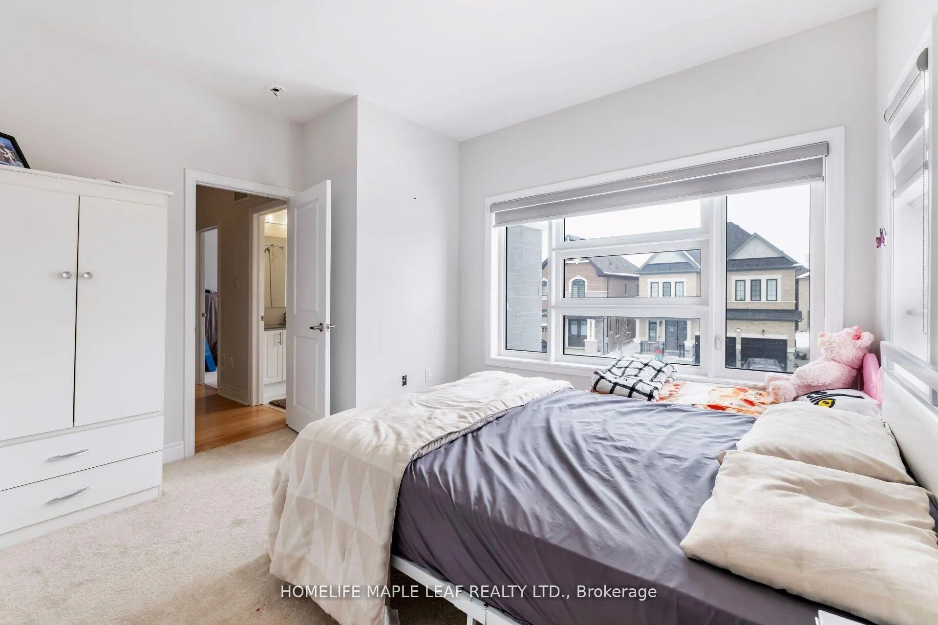 Photo 9 of 14 Icon Street, Brampton, Sandringham-Wellington North — HOMEH