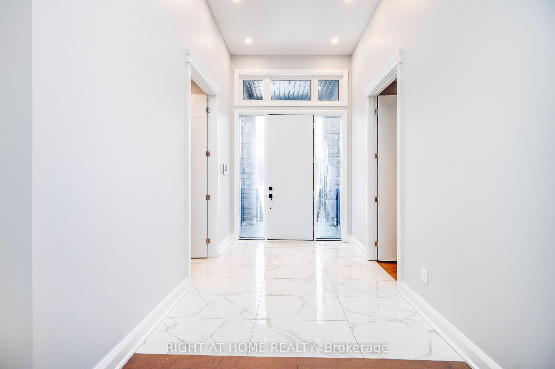Photo 4 of 548 Shoreway Drive, Ottawa, Greely — HOMEH