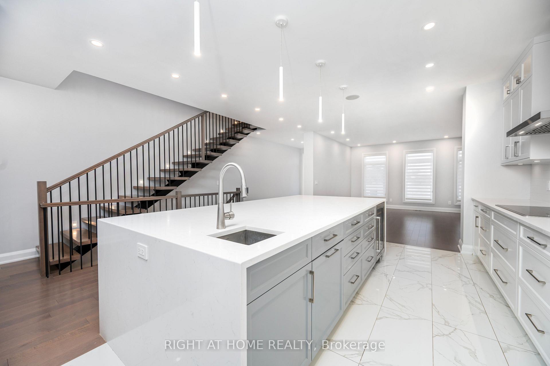 Photo 14 of 548 Shoreway Drive, Ottawa, Greely — HOMEH