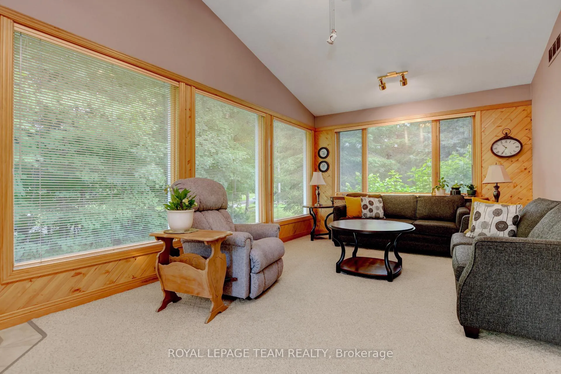 Photo 13 of 1043 County rd 44 E, North Grenville, North Grenville Twp (Kemptville South) — HOMEH