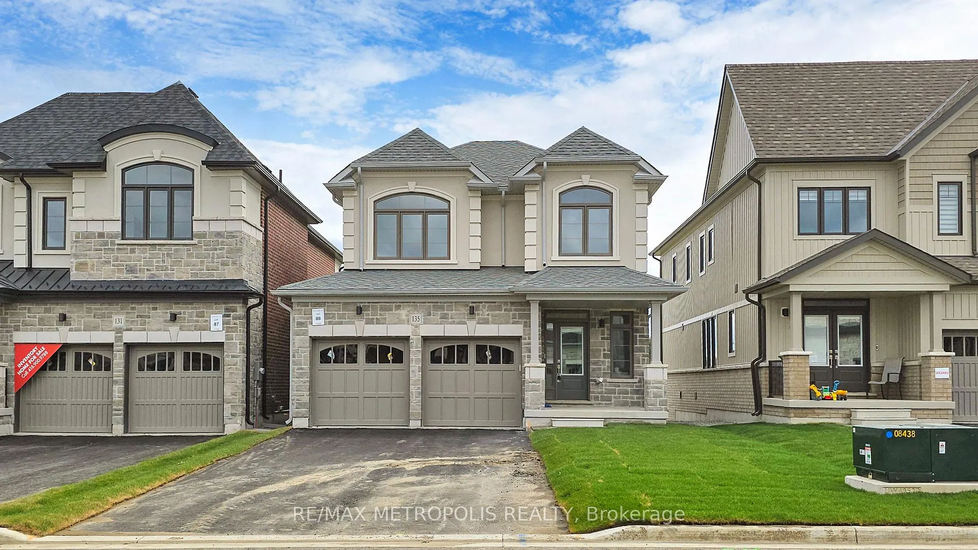 Photo 1 of 135 Flood Avenue, Clarington, Newcastle — HOMEH