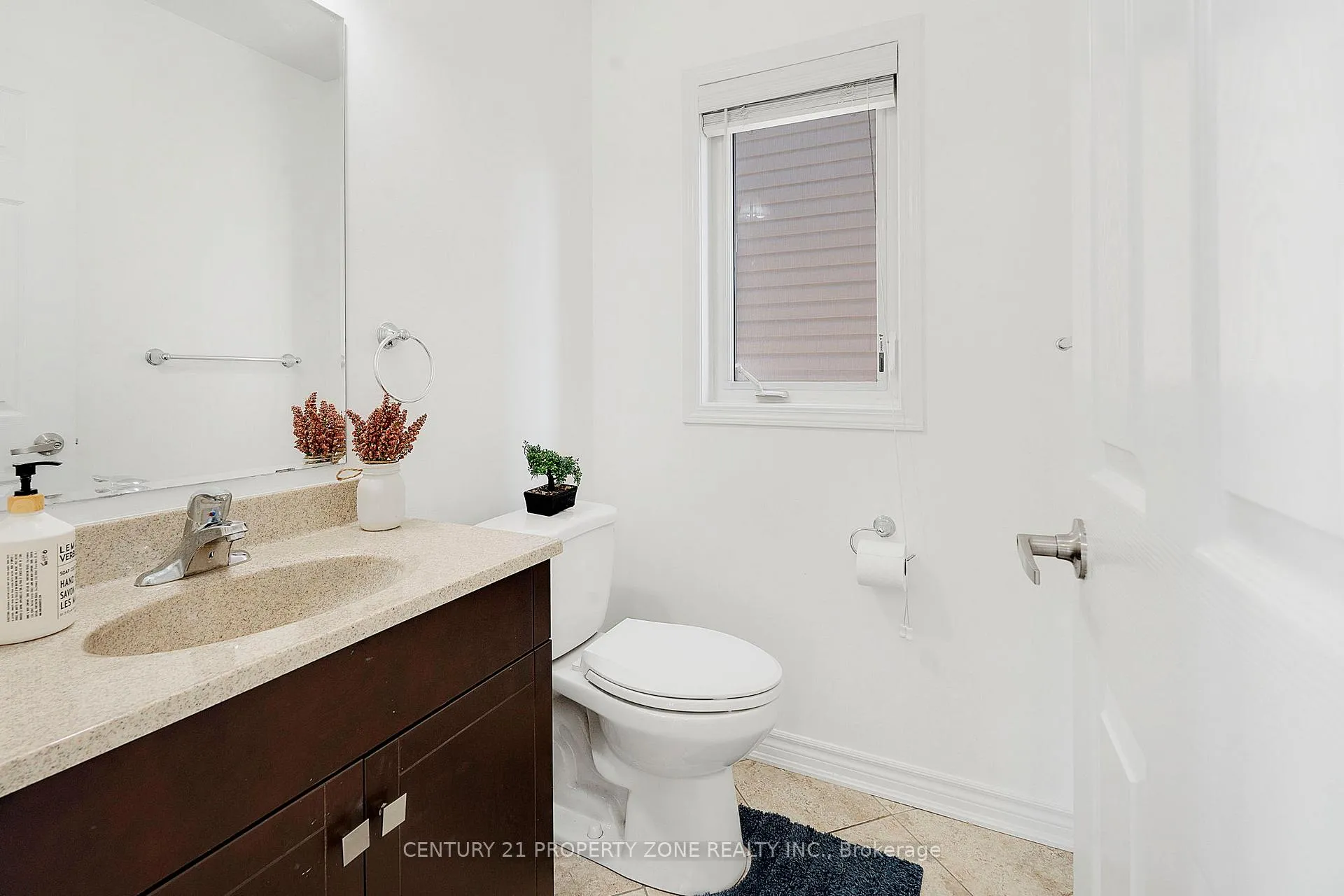 Photo 13 of 937 Dice Way, Milton, Willmott — HOMEH