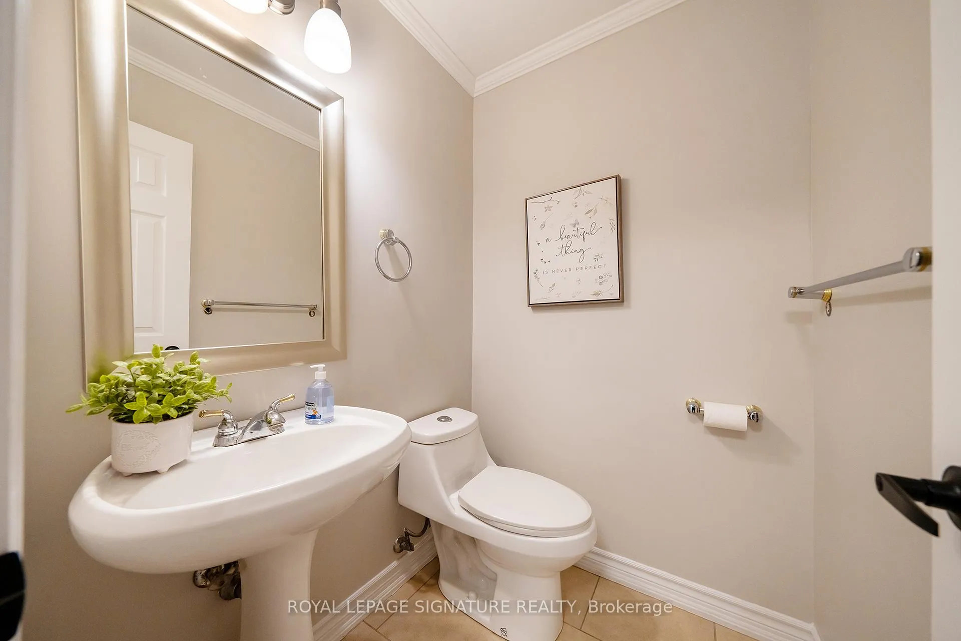 Photo 20 of 1239 Barnwood Square, Pickering, Liverpool — HOMEH