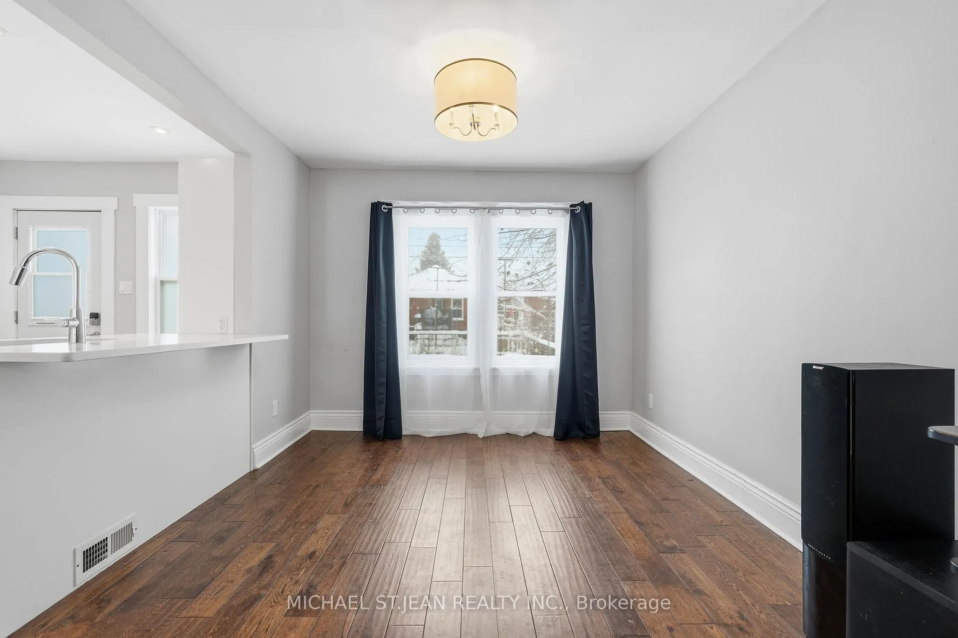 Photo 12 of 34 Balsam Avenue N, Hamilton, Stipley — HOMEH