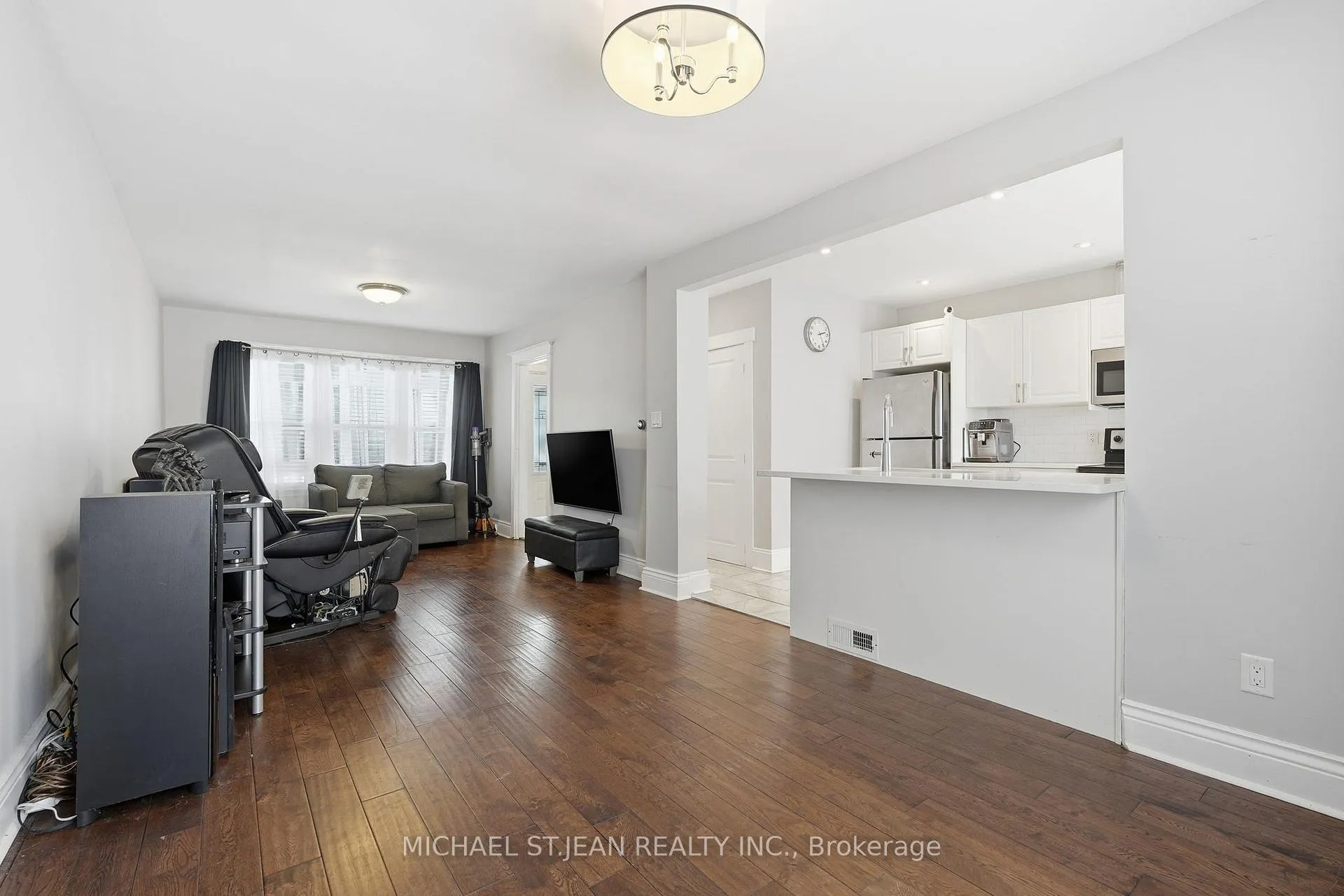 Photo 13 of 34 Balsam Avenue N, Hamilton, Stipley — HOMEH