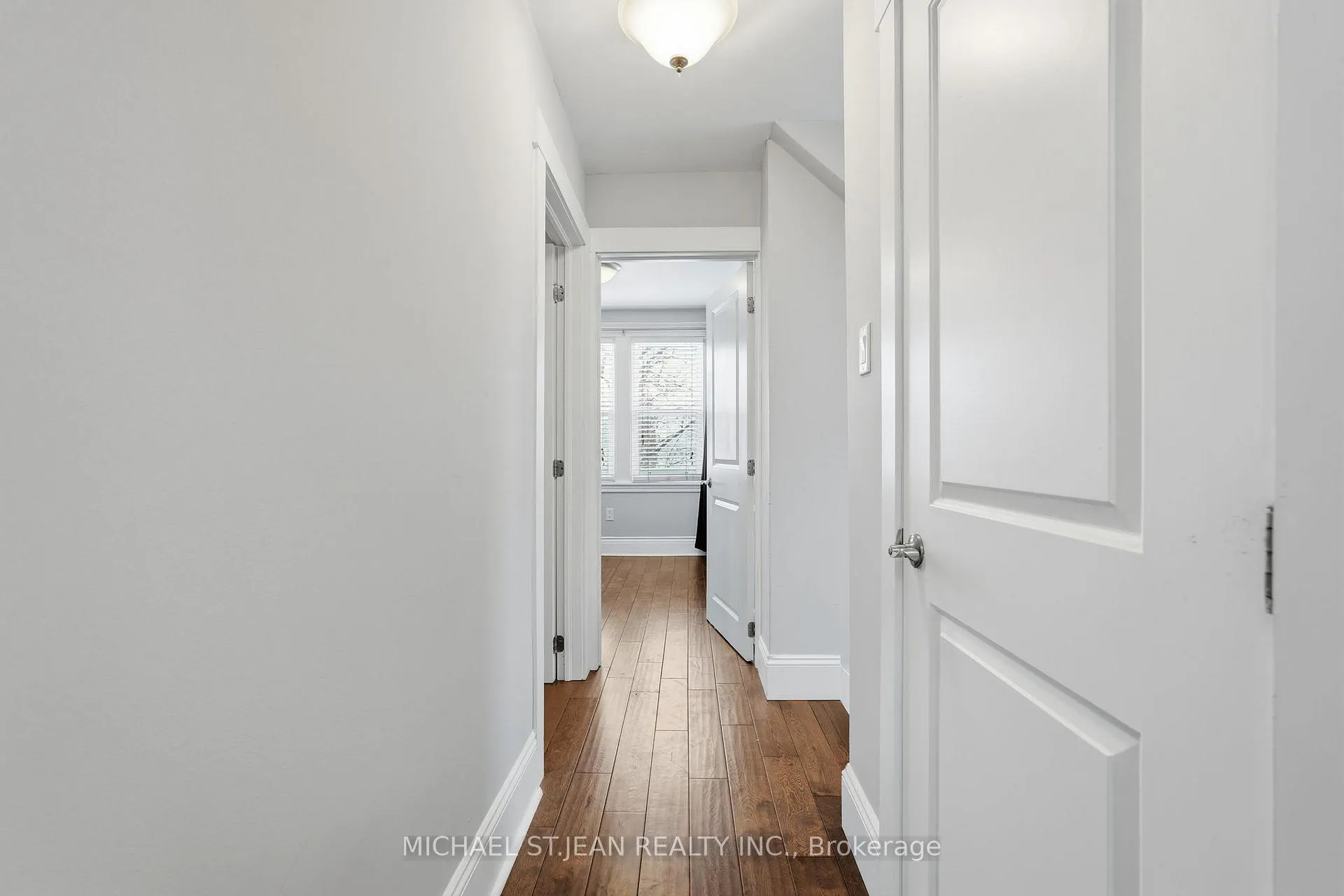 Photo 21 of 34 Balsam Avenue N, Hamilton, Stipley — HOMEH
