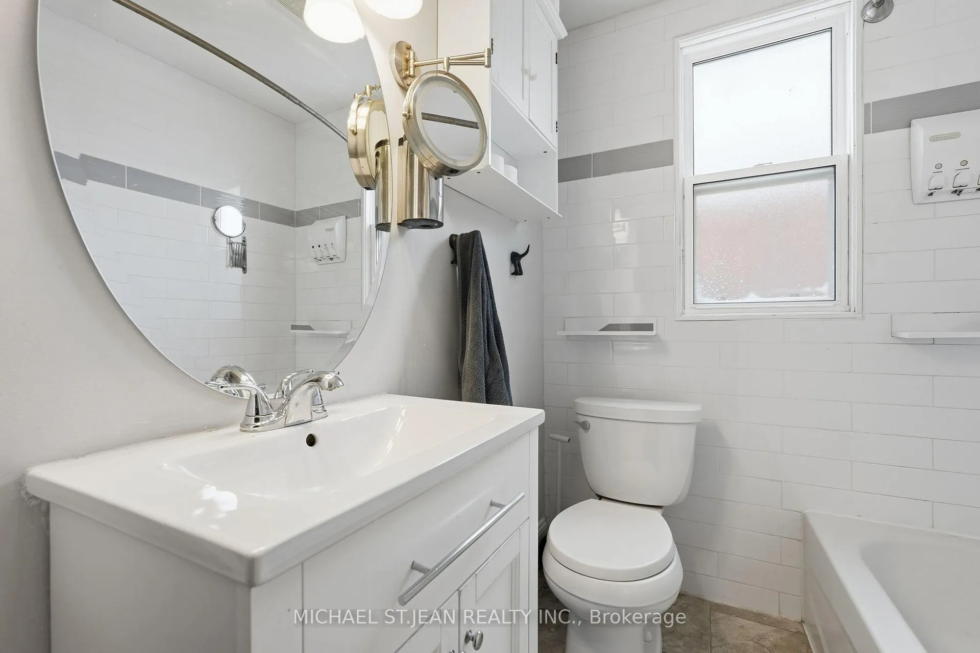 Photo 30 of 34 Balsam Avenue N, Hamilton, Stipley — HOMEH