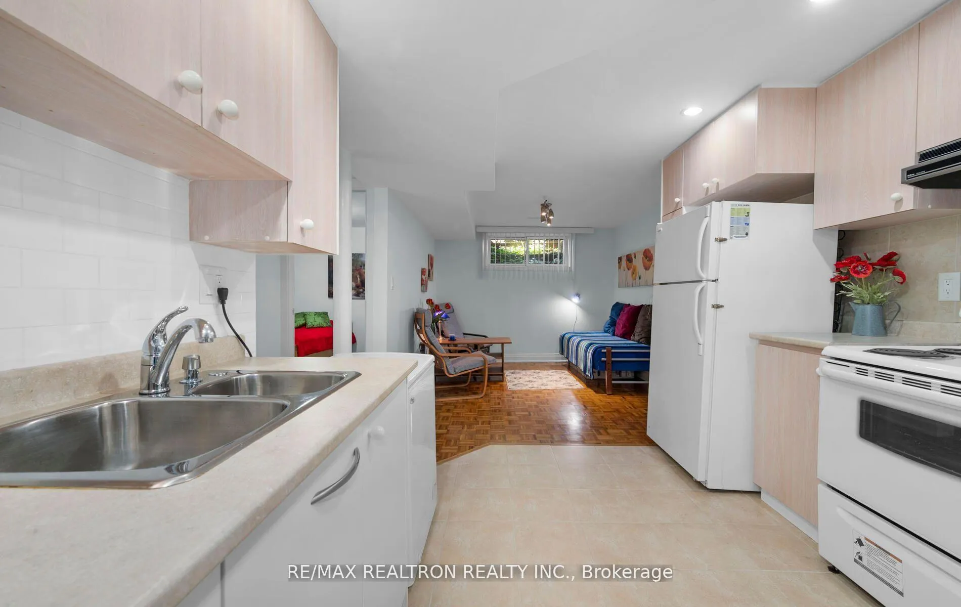 Photo 3 of Unit Bsmt, 1362 Everton Street, Pickering, Liverpool — HOMEH