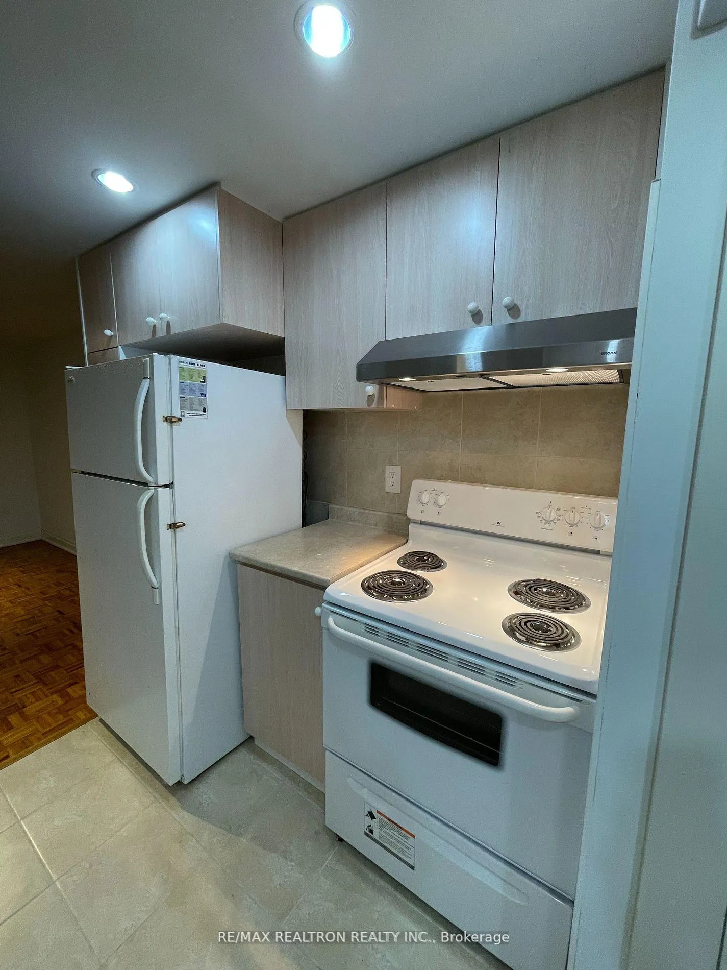Photo 14 of Unit Bsmt, 1362 Everton Street, Pickering, Liverpool — HOMEH