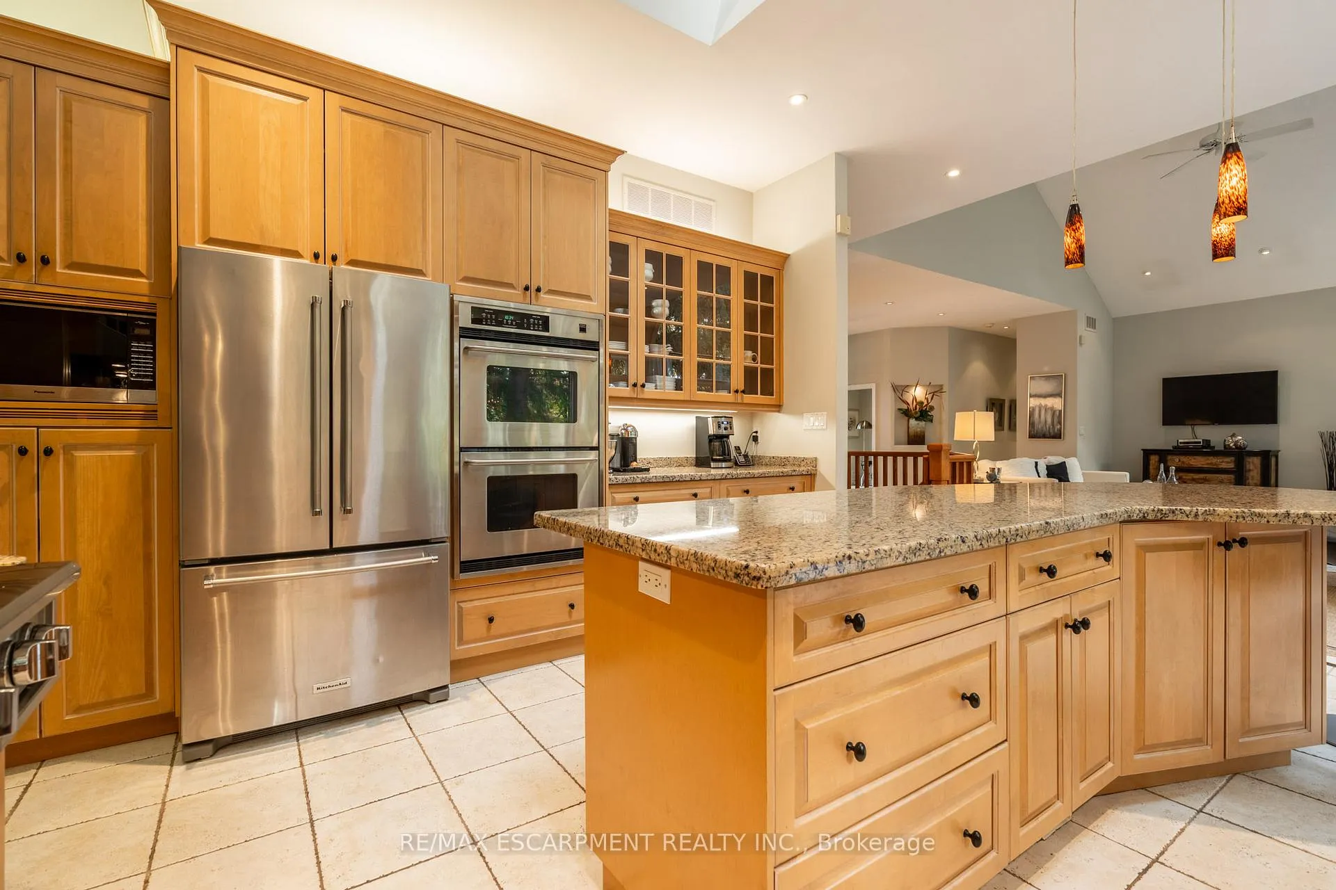 Photo 12 of 64 Nelson Street, Hamilton, Waterdown — HOMEH