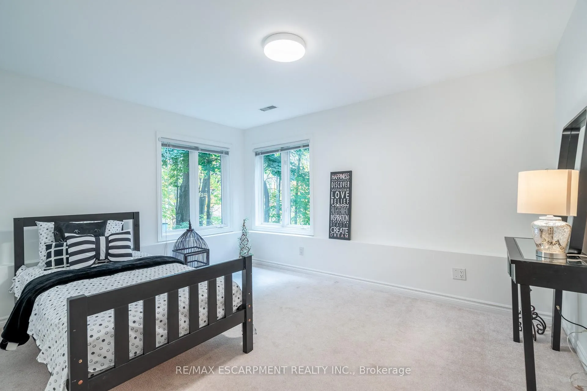 Photo 20 of 64 Nelson Street, Hamilton, Waterdown — HOMEH